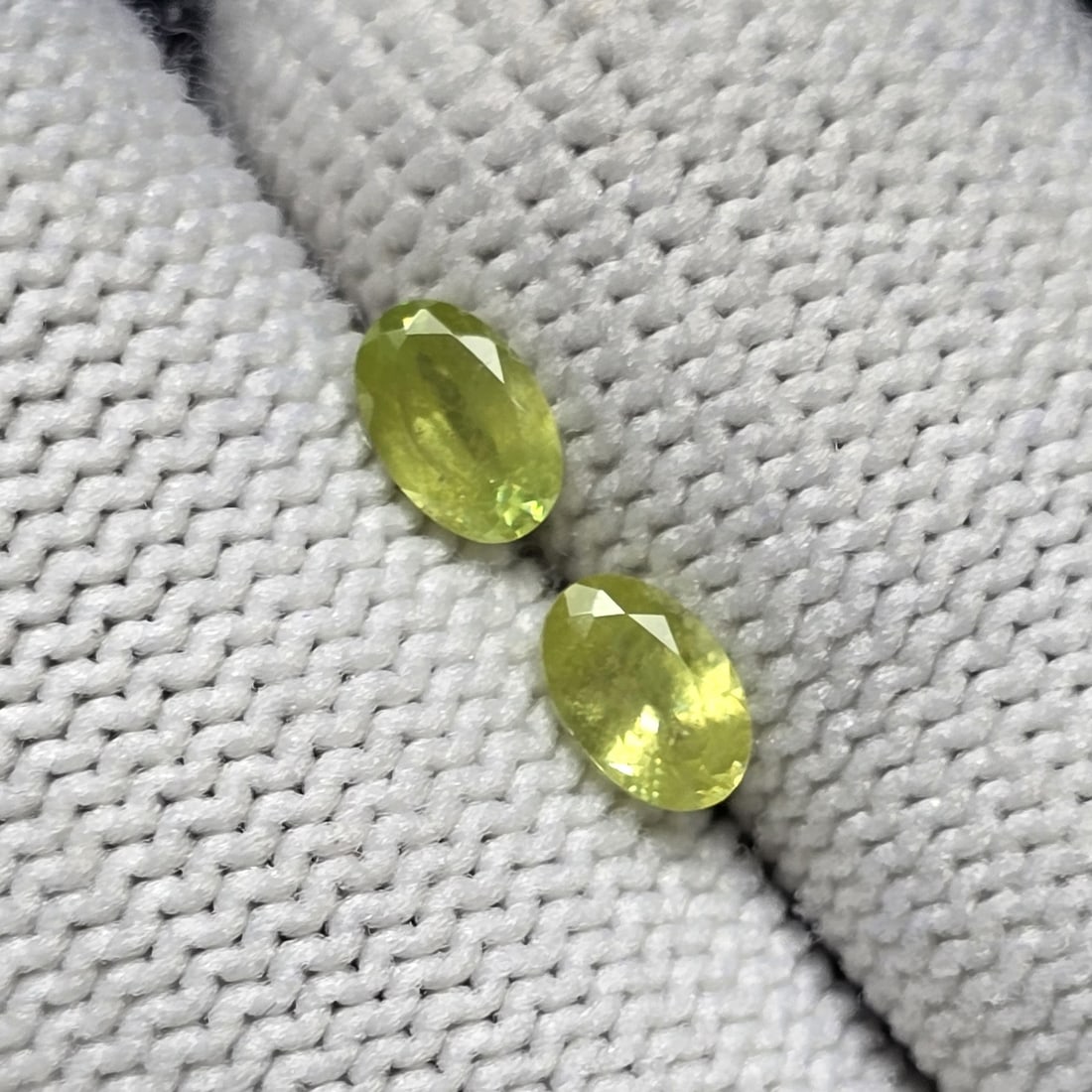 1 ct Natural Sphene Pair (1 of 2)