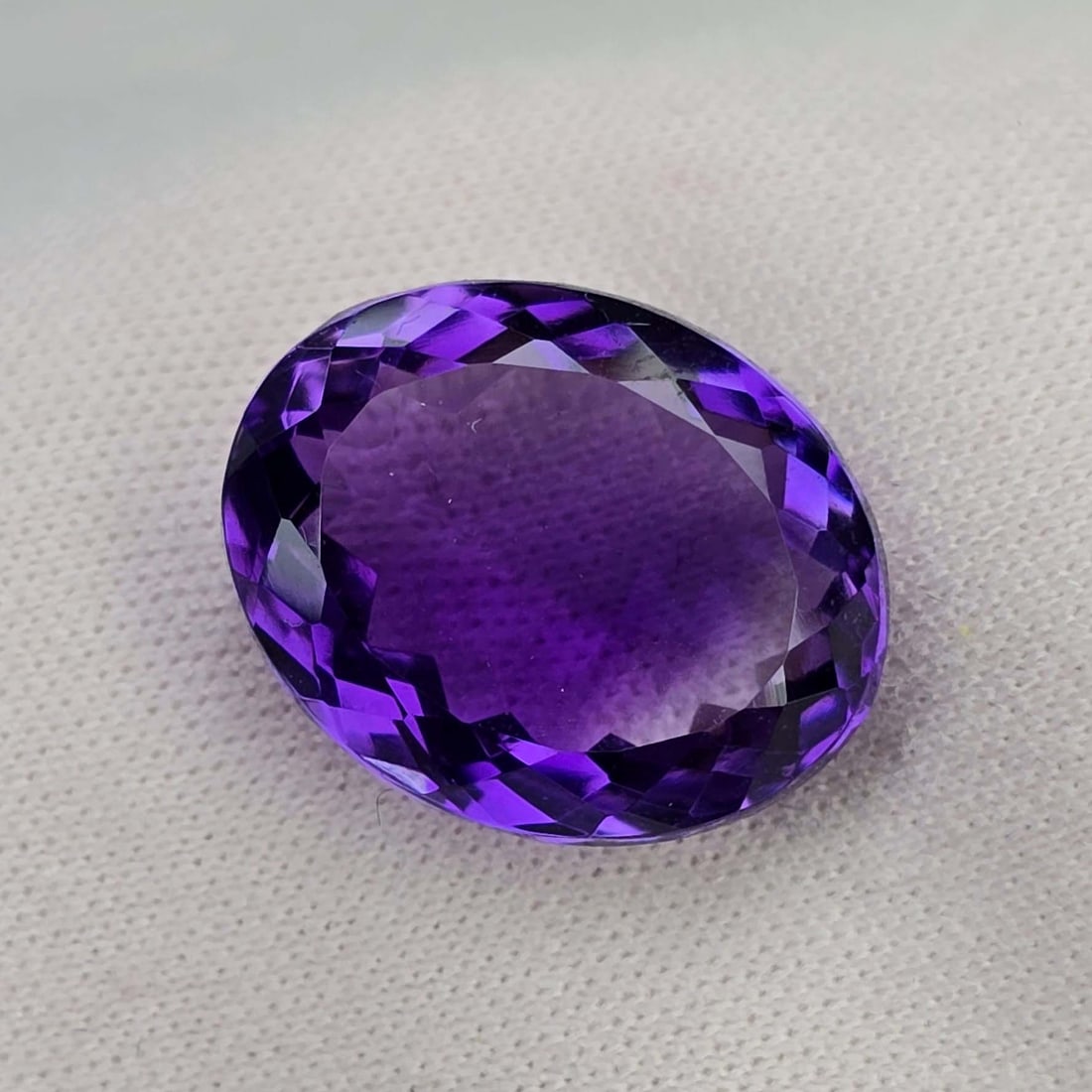 9.20 ct "Top Quality" Natural Deep Purple African Amethyst (1 of 3)