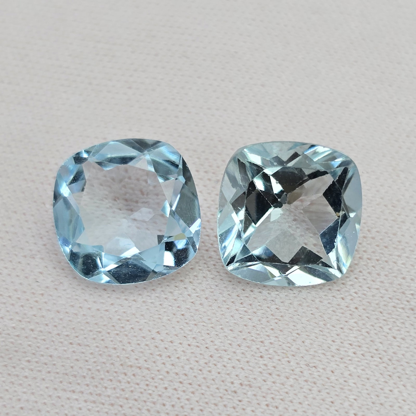 6.96 ct Natural Blue Topaz: Gemstones: Natural Blue Topaz /Carat Weights: 6.96 ct /Size or Dimensions: 9.10 X 9 X 4.60 To 5.60 mm /Treatment: Irradiated
