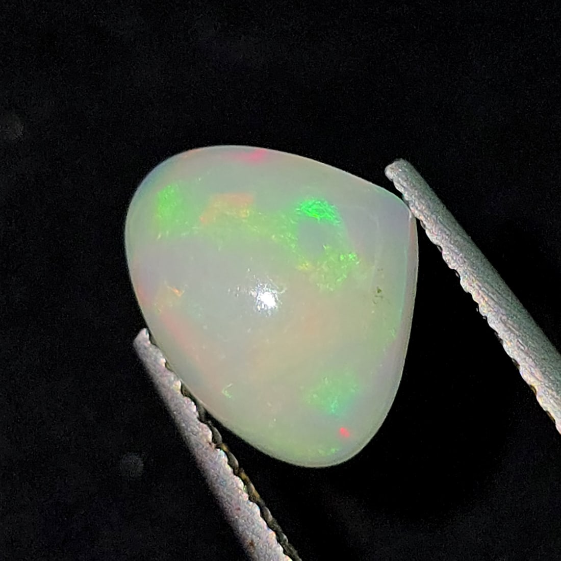 1.46 Ct Natural Ethiopian Fire Opal: Gemstones: Natural Fire Opal /Carat Weights: 1.46 ct /Size or Dimensions: 9.60 X 7.80 X 4.20 mm /Treatment: No