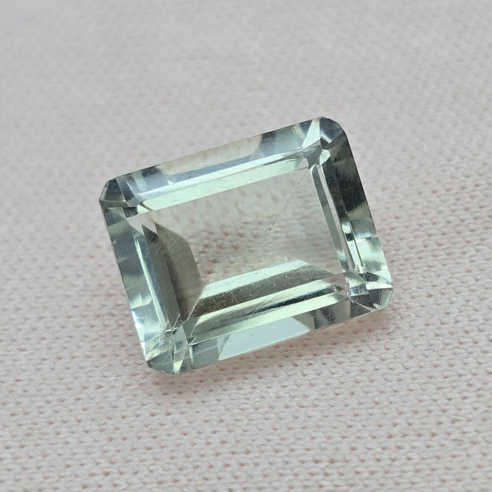 3.23 Ct Natural Green Amethyst: Gemstones: Natural Amethyst /Carat Weights: 3.23 Ct /Size or Dimensions: 9.90 X 7.80 X 5.40 mm / Treatment: Heated