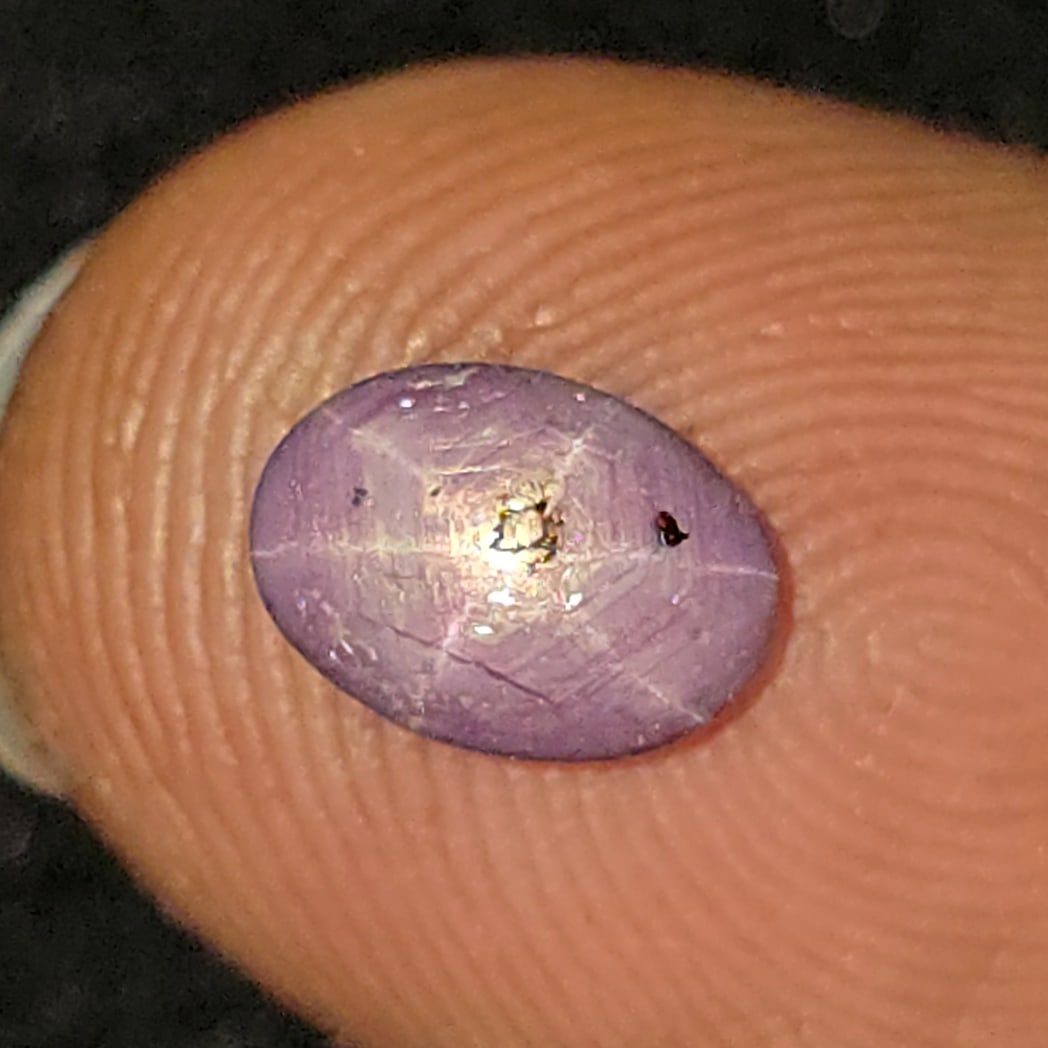 0.99 Ct Natural Star Ruby: Gemstones: Natural Sar Ruby /Carat Weights: 0.99 ct /Size or Dimensions: 7 X 5 X 2.50 mm /Treatment: Glass Filled