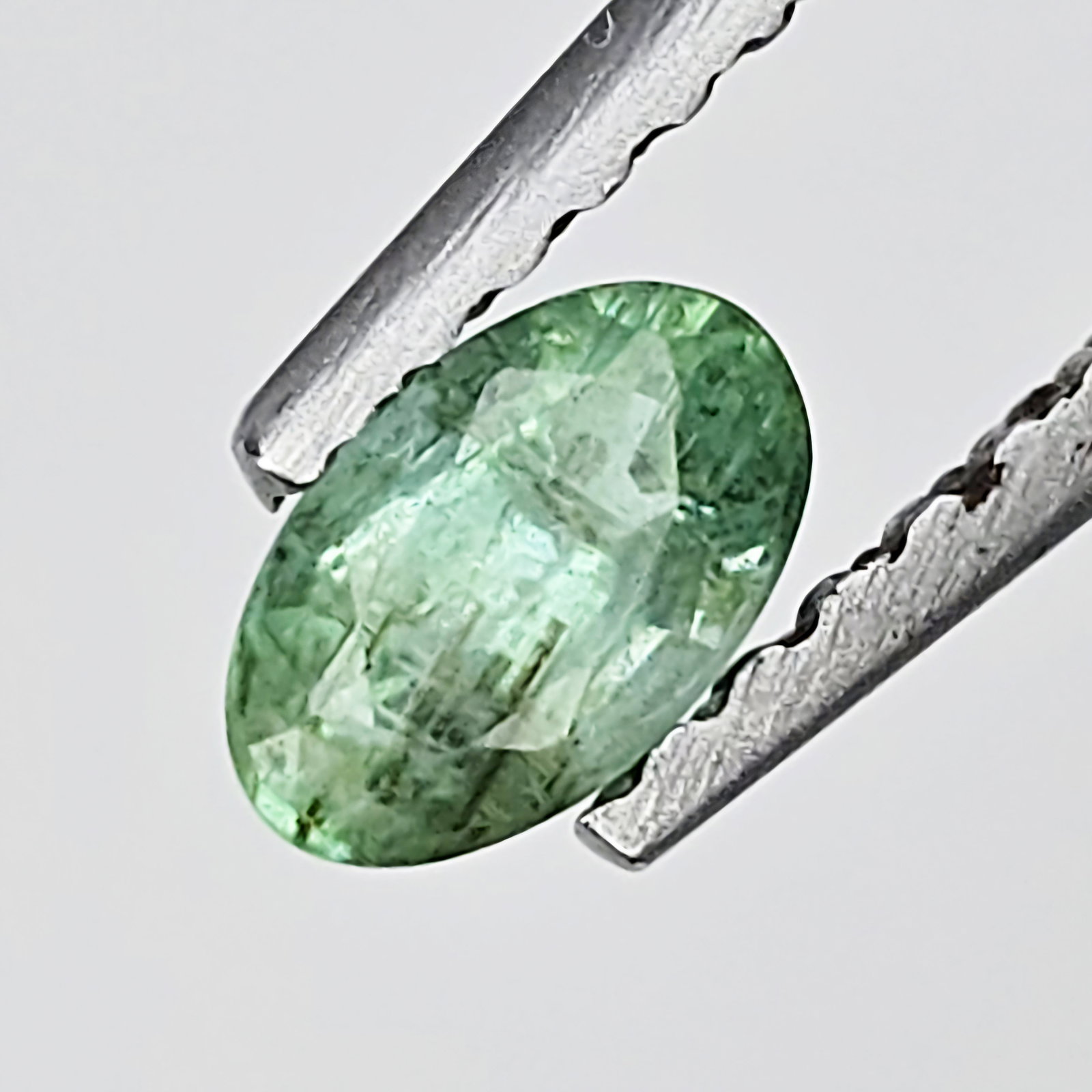 0.26 ct Natural Zambian Emerald oval: Gemstones: Natural Emerald /Carat Weights: 0.26 ct /Size or Dimensions: 5 X 3 mm Approx /Treatment : Colorless Oil