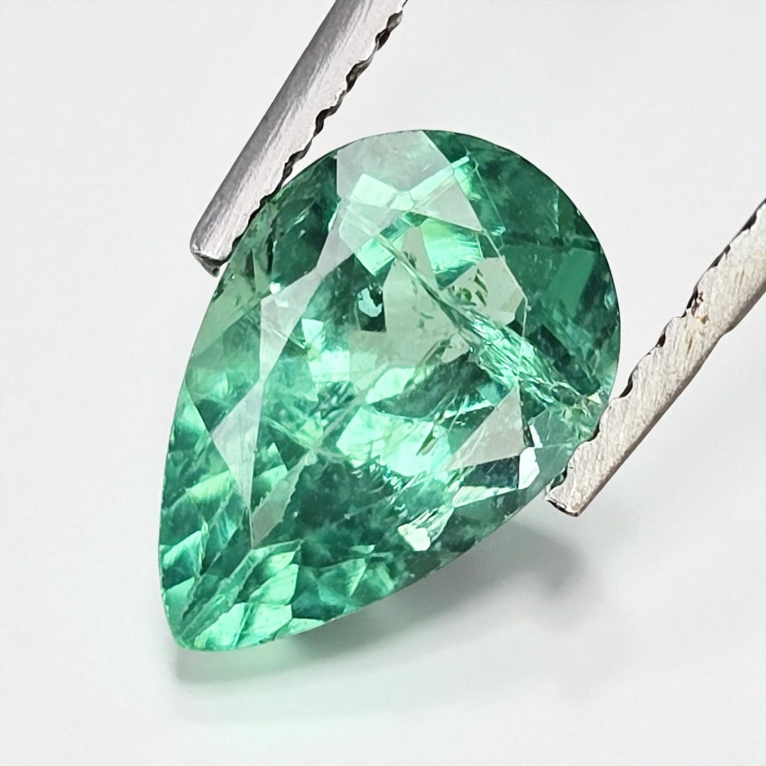 1.59 ct Natural Paraiba Neon Green Apatite: Gemstones: Natural Neon Apatite /Carat Weights: 1.59 ct /Size or Dimensions: 9.30 X 6 X 4.60 mm Approx