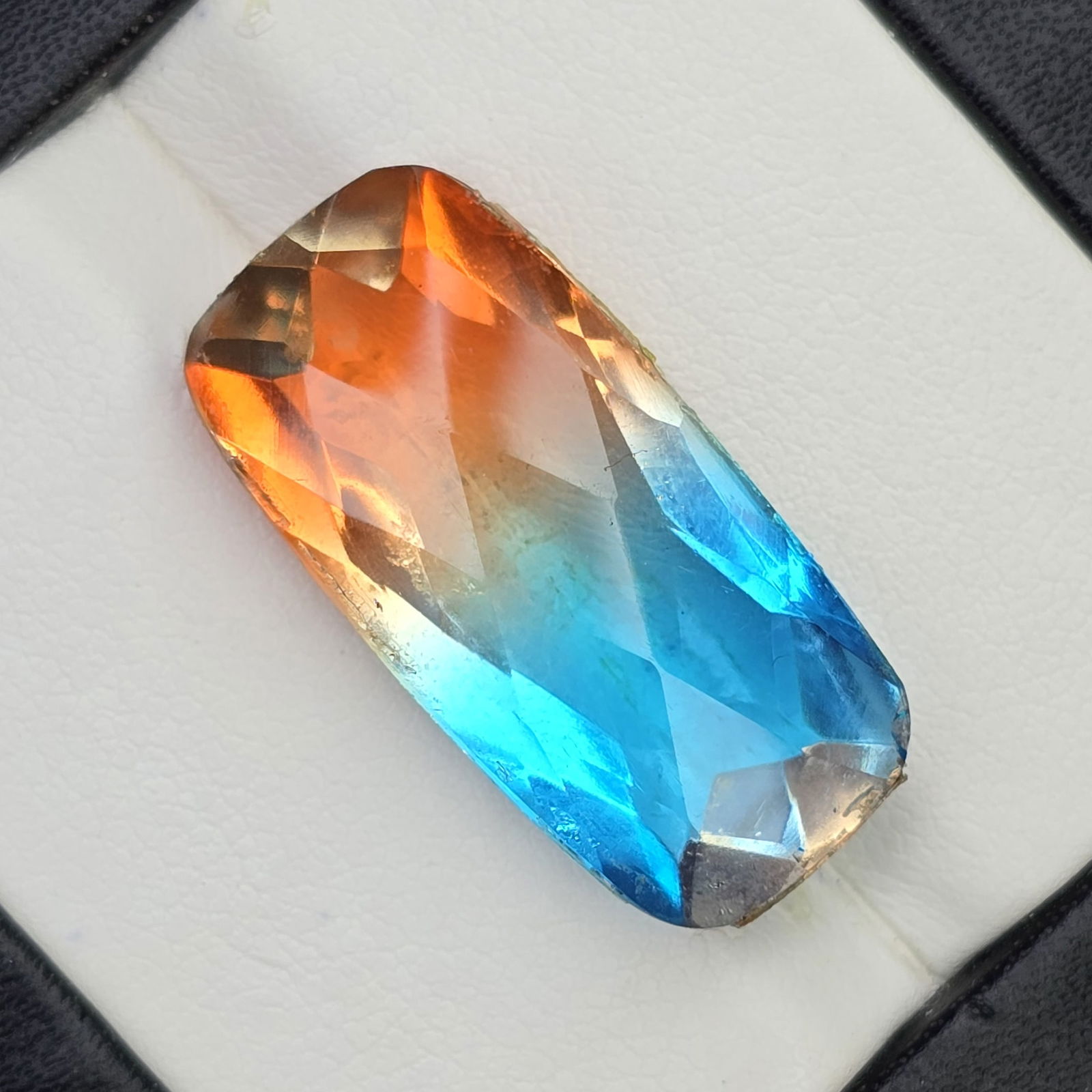 17.42 Ct "Beautiful"Aqua Terra Costa Doublet Quartz (1 of 4)