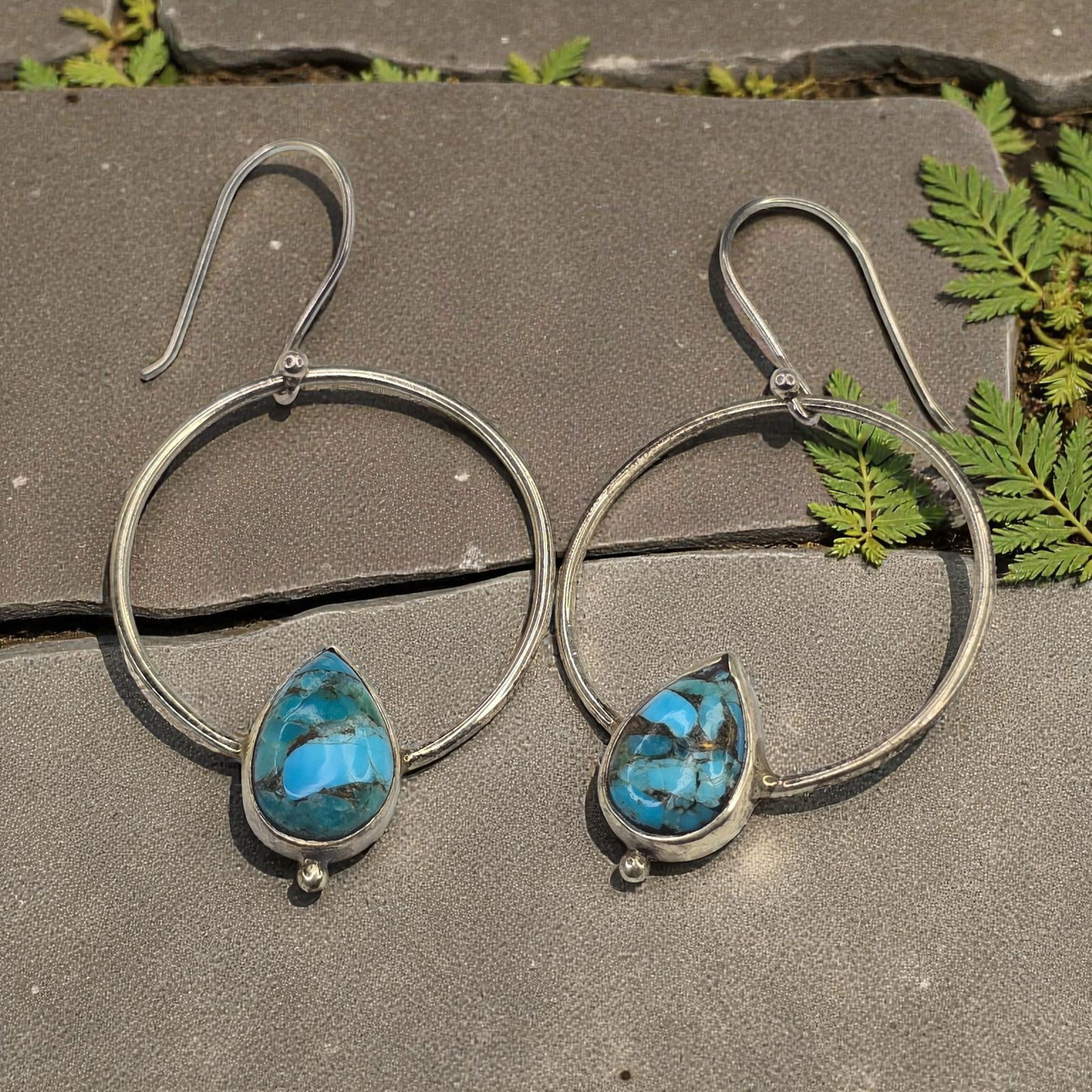 27.60 ct Sterling Silver Composite Turquoise Earrings: Gemstones: Composite Turquoise /Stone Carat Weights: 6.60 Ct Approx /Silver Weight: 21 Ct Approx /Stone Size: 12 X 8 mm Approx
