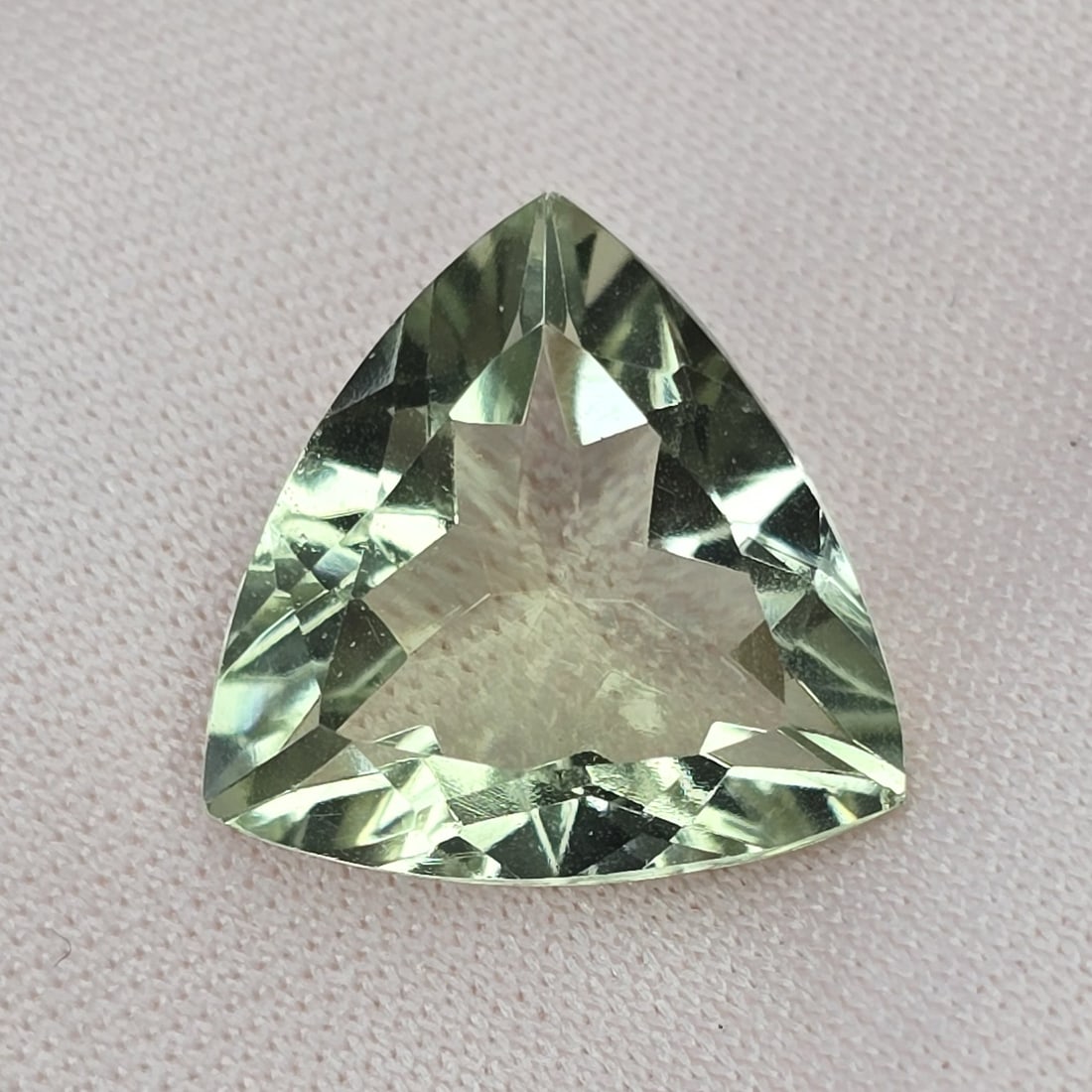 5.46 Ct "Top Quality" Natural Green Amethyst: Gemstones: Natural Green Amethyst /Carat Weights: 5.46 Ct /Size or Dimensions: 13 X 13 X 6.50 mm / Treatment: Heated