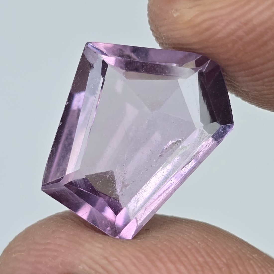 5.70 ct Natural Brazilian Amethyst Fancy: Gemstones: Natural Brazilian Amethyst /Carat Weights: 5.70 ct /Size or Dimensions: 13 X 11 X 6 mm /Origin : Brazil