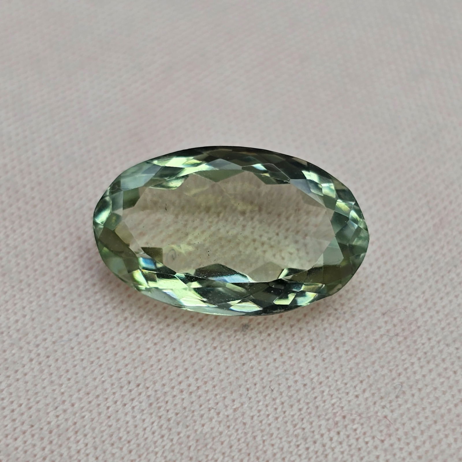 6.06 Ct "Top Quality" Natural Green Amethyst: Gemstones: Natural Green Amethyst /Carat Weights: 6.06 Ct /Size or Dimensions: 15.90 X 9.80 X 6 mm / Treatment: Heated