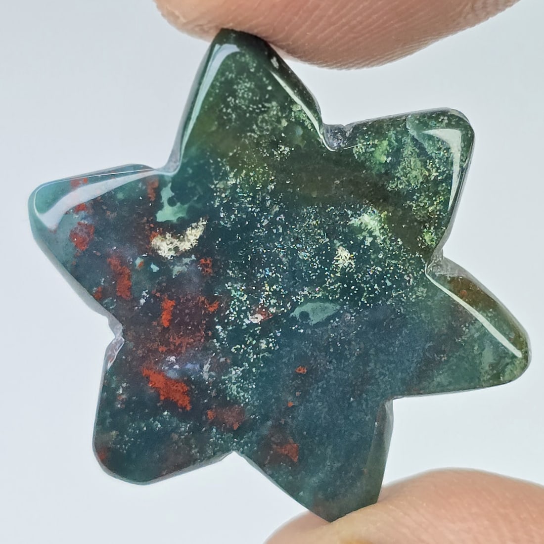 18.02 Ct Natural Blood Stone: Gemstones: Natural Blood Stone /Carat Weights: 18.02 ct /Size or Dimensions: 25 X 25 X 5 mm /Treatment: No