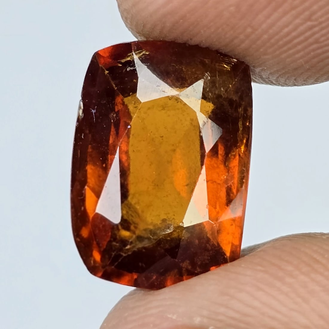 6.95 Ct Natural Hessonite Garnet: Gemstones: Natural Hessonite Garnet /Carat Weights: 6.95 ct /Size or Dimensions: 13.40 X 9.60 X 6 mm /Treatment: None