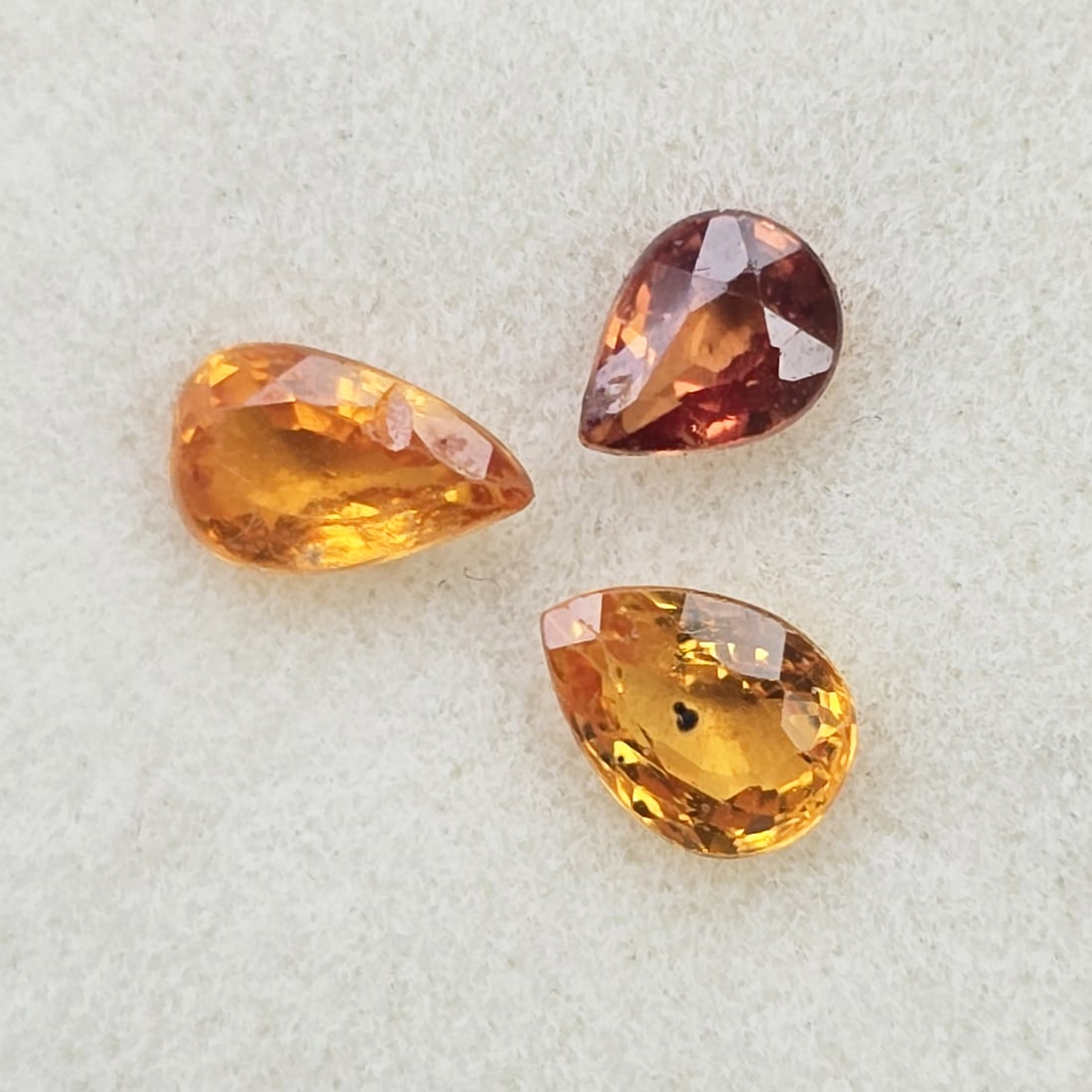 0.91 Ct "Top Quality" Natural Orange Sapphire Set: Gemstones: Natural Sapphire /Carat Weights: 0.91 ct /Size or Dimensions: 5 X 3 mm /Treatment: Heated