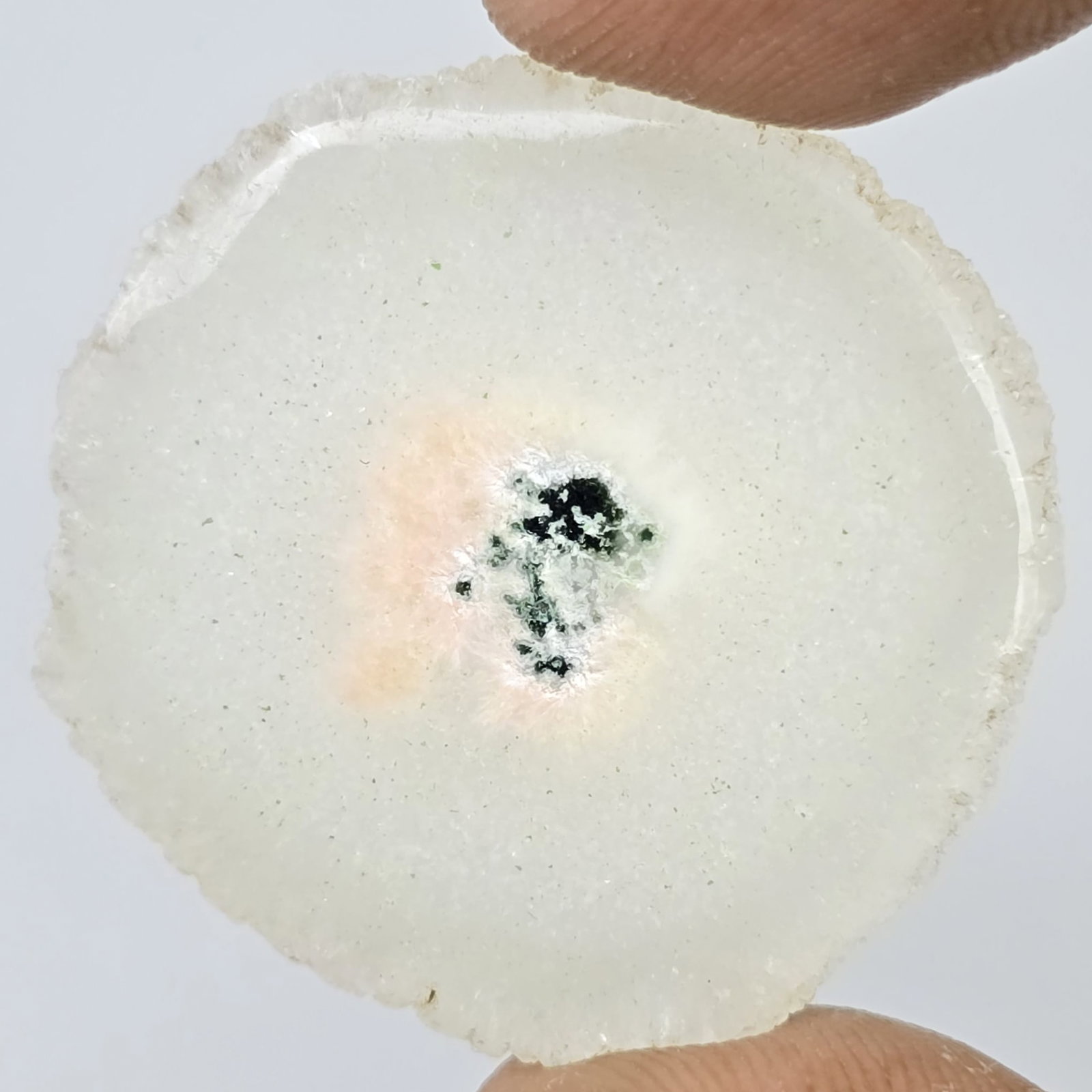 33.53 ct Natural Solar Quartz: Gemstones: Natural Solar Quartz /Carat Weights: 33.53 ct /Size or Dimensions: 32 X 32 X 4 mm /Treatment: No
