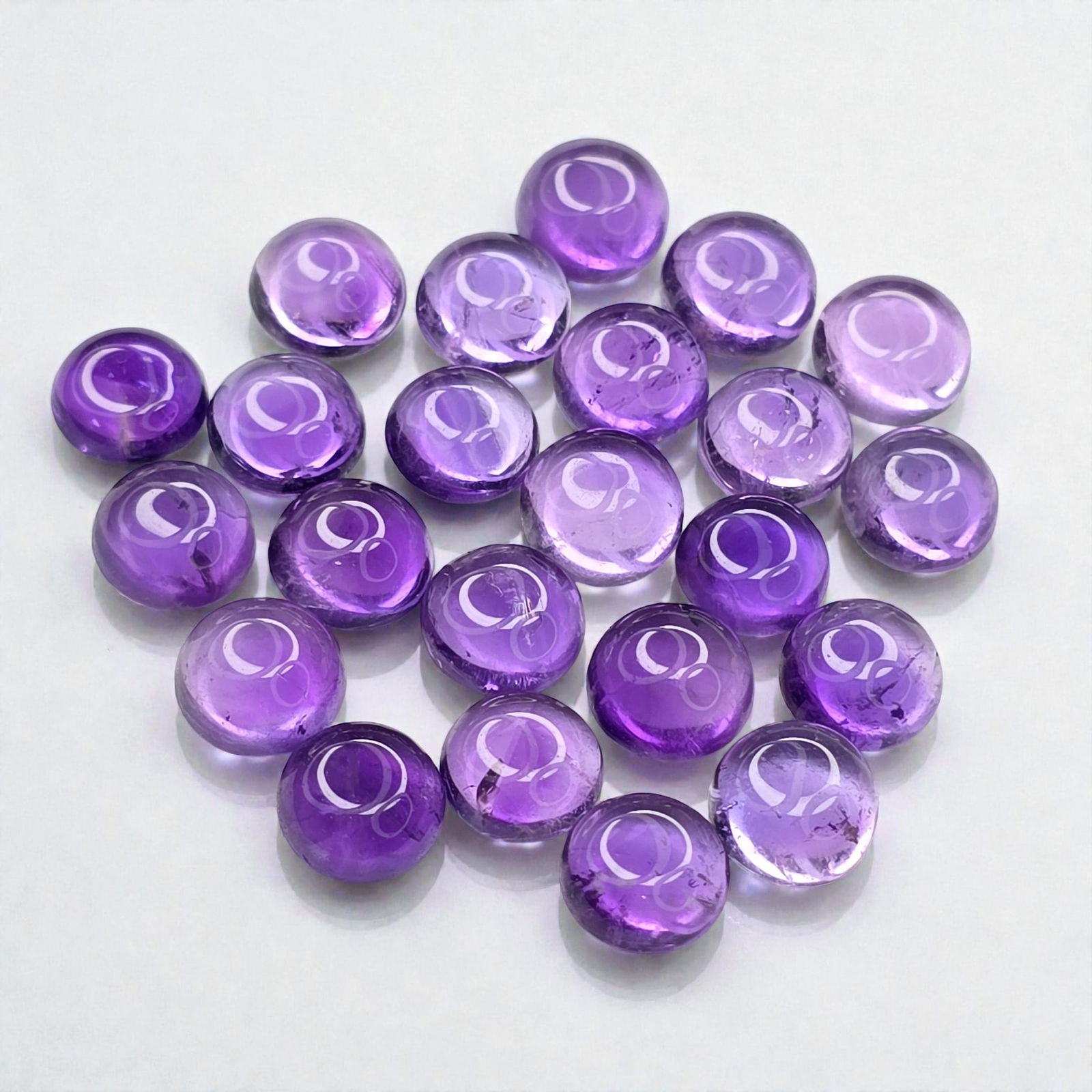 19.61 ct Natural African Amethyst Cab Round Set: Gemstones: Natural African Amethyst /Carat Weights: 19.61 ct /Size or Dimensions: 6 X 6 mm /Origin : Africa