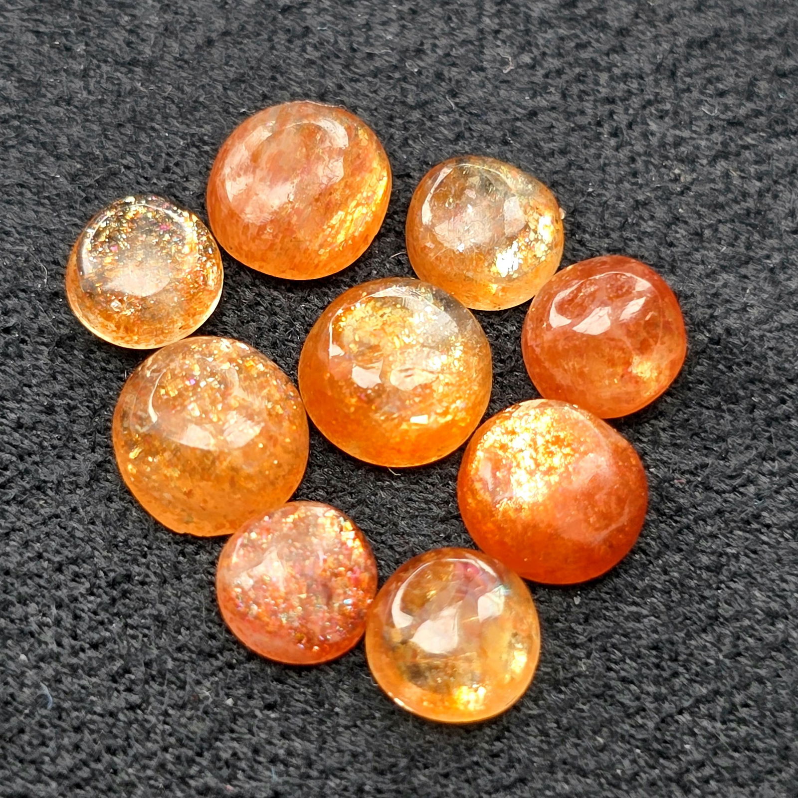 4.32 ct "Top Luster" Natural Sunstone Set: Gemstones: Natural Sunstone /Carat Weights: 4.32 ct /Size or Dimensions: 4 TO 6 mm Approx