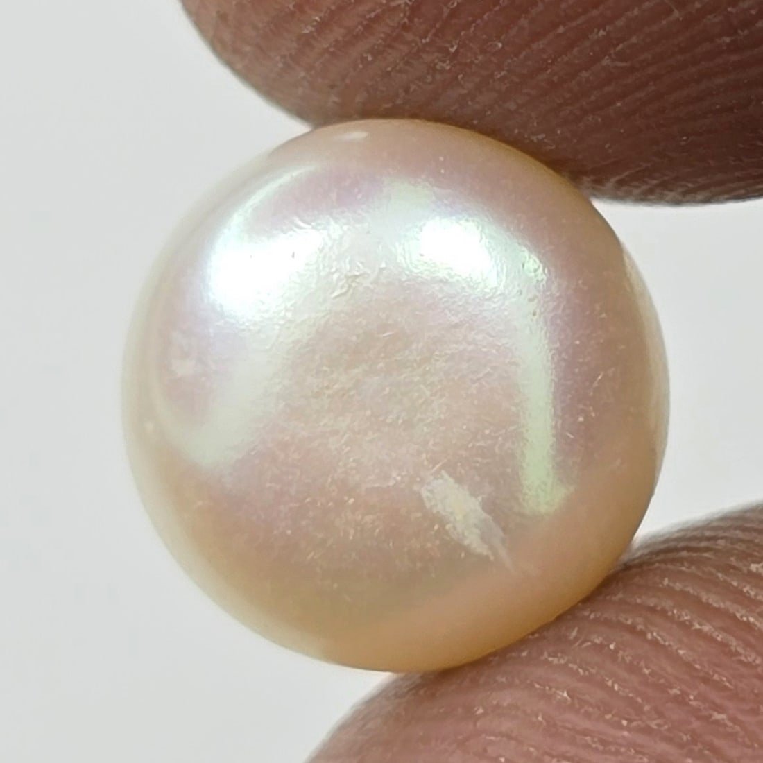 6 ct Natural Fresh Water Pearl: Gemstones: Natural Fresh Water Pearl /Carat Weights: 6 ct /Size or Dimensions: 10 X 10 mm Approx