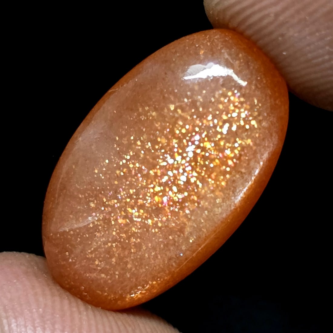 11.85 ct Natural Sunstone: Gemstones: Natural Sunstone /Carat Weights: 11.85 ct /Size or Dimensions: 21 X 12.40 X 6.30 mm Approx