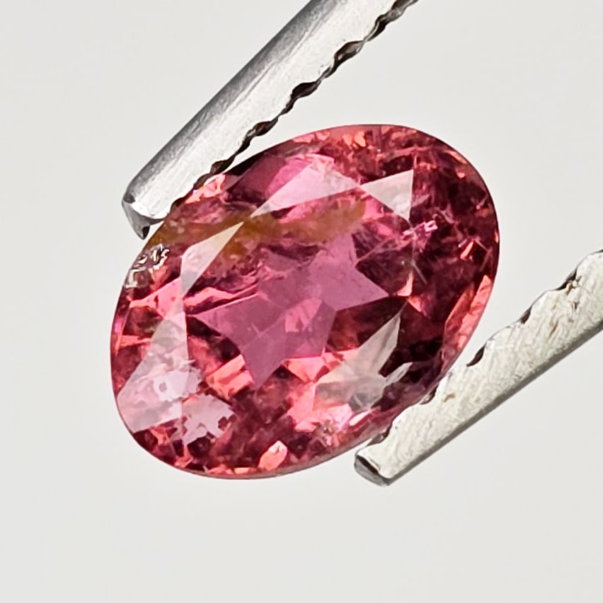 0.75 ct Natural Tourmaline: Gemstones: Natural Tourmaline /Carat Weights: 0.75 ct /Size or Dimensions: 6 X 4 X 4 MM Approx