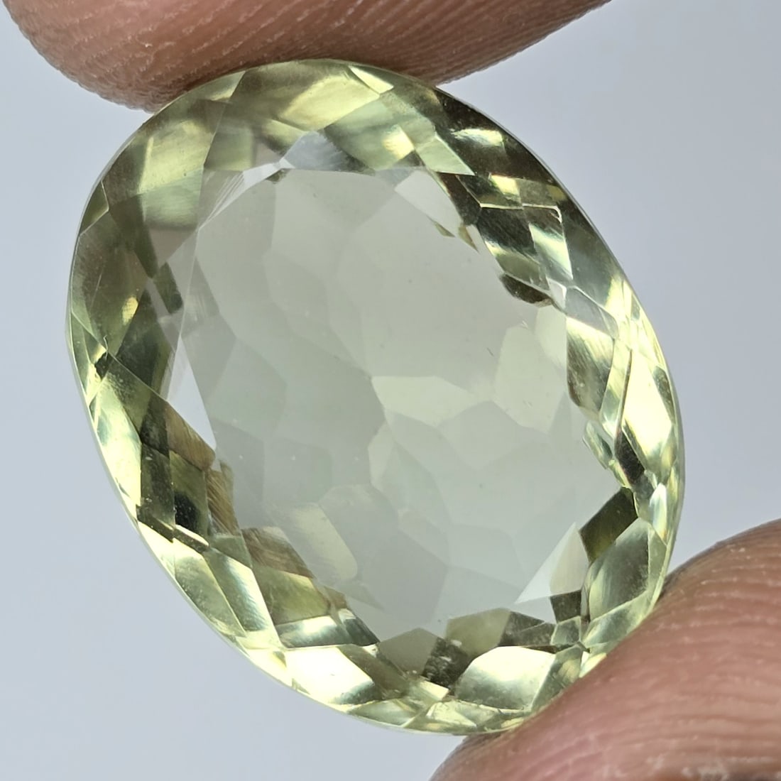 16.14 Ct "Top Quality" Natural Green Amethyst: Gemstones: Natural Green Amethyst /Carat Weights: 16.14 Ct /Size or Dimensions: 18 X 14 X 9.40 mm / Treatment: Heated