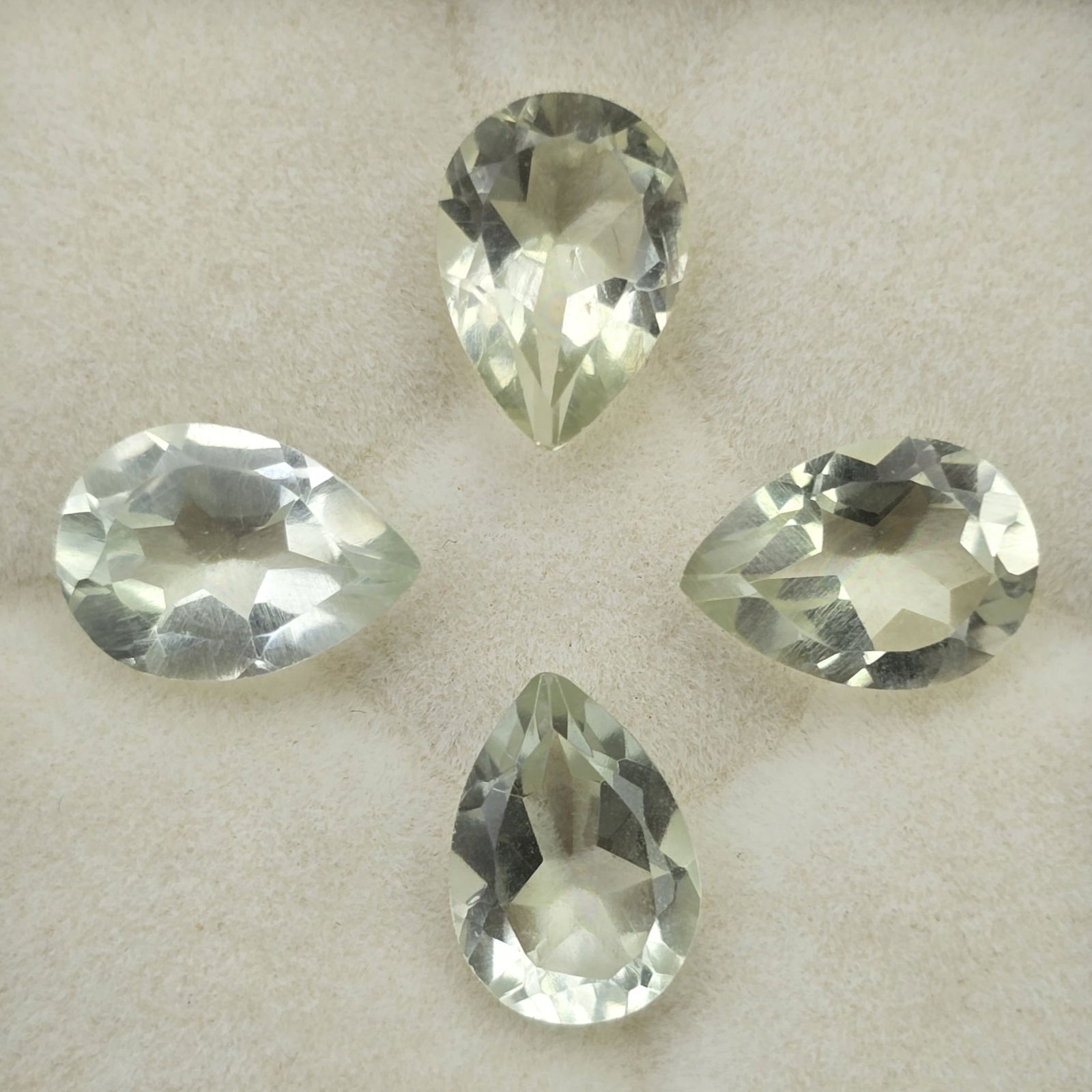 6.86 Ct Natural Green Amethyst Set: Gemstones: Natural Green Amethyst /Carat Weights: 6.86 Ct /Size or Dimensions: 10 X 7 mm / Treatment: Heated