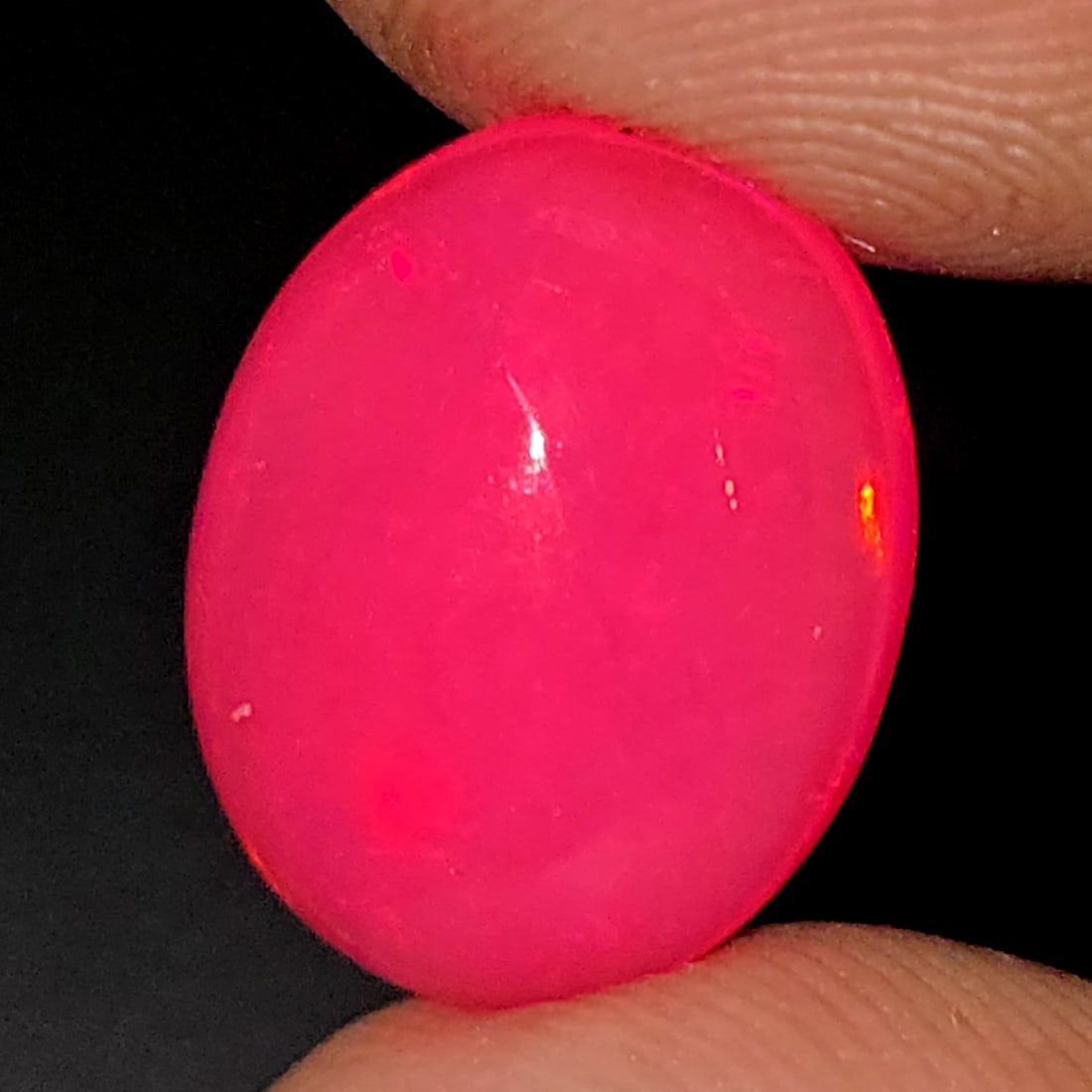 4.30 Ct Natural Pink Fire Opal: Gemstones: Natural Orange Fire Opal /Carat Weights: 4.30 ct /Size or Dimensions: 14.35 X 11.28 X 5.70 mm /Treatment: Coated