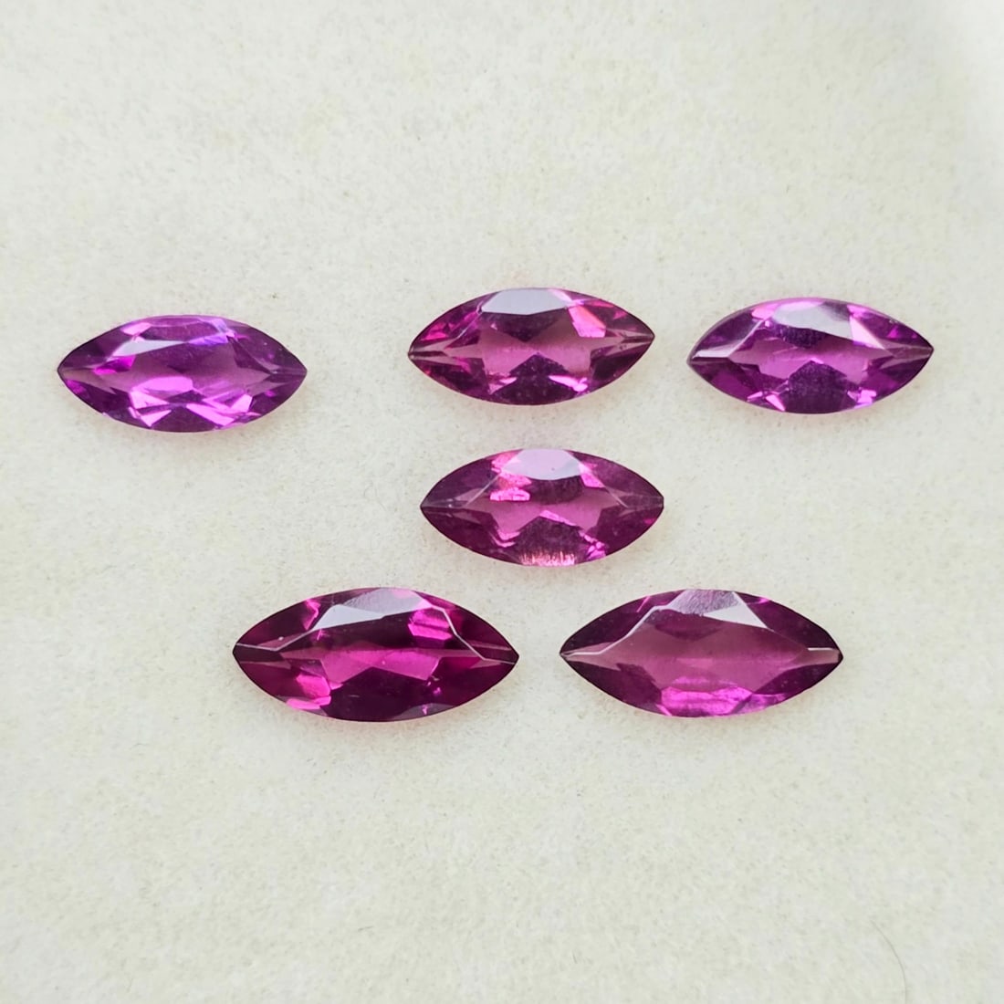2.66 Ct Natural Rhodolite Garnet Set (1 of 2)