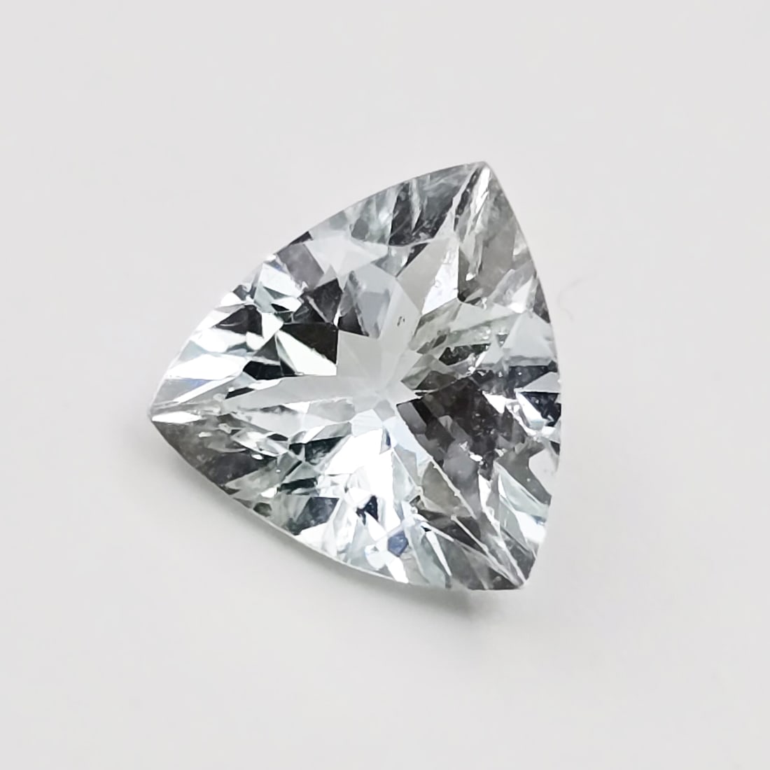 0.90 ct "Flawless" Natural Aquamarine (1 of 3)