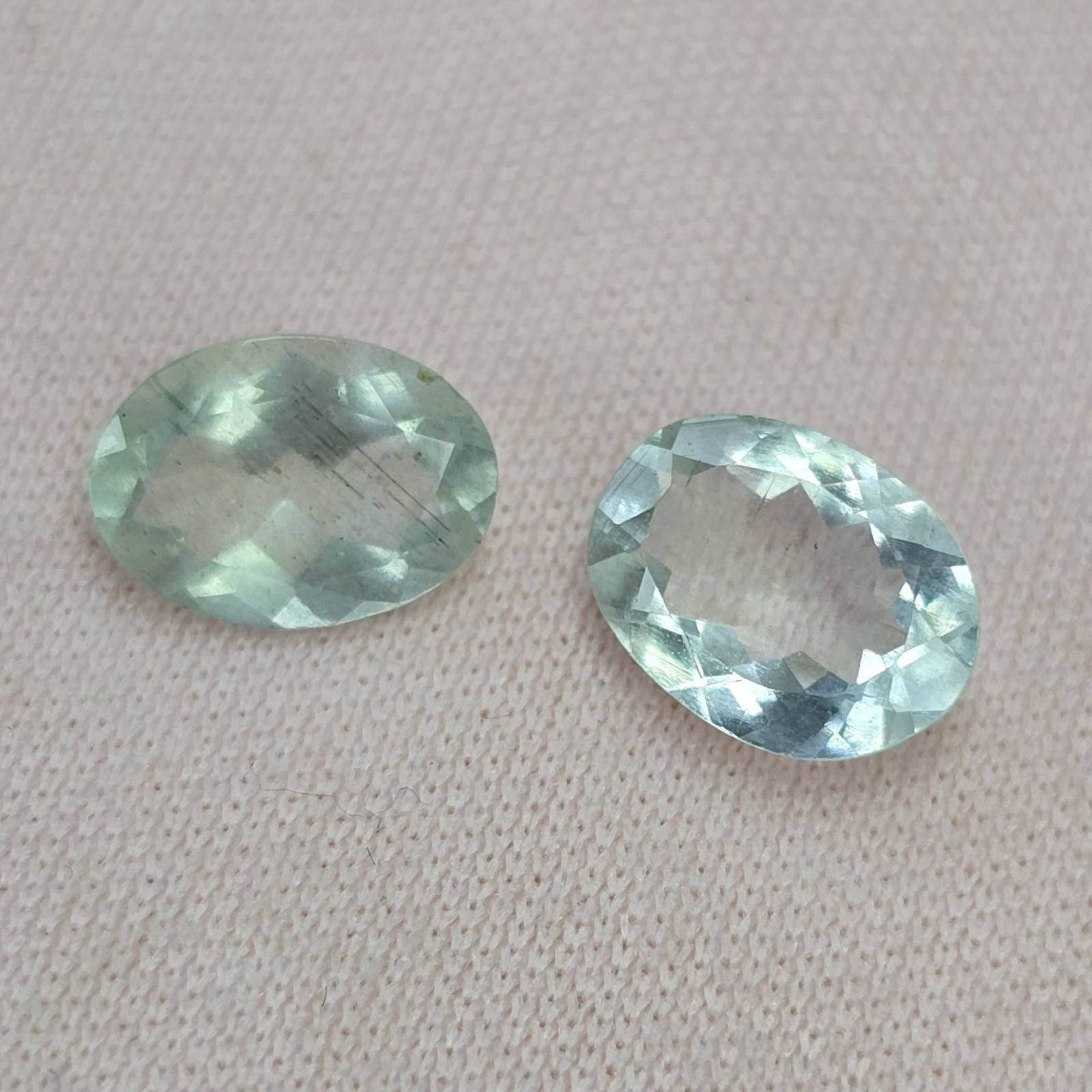 1.91 Ct Natural Aquamarine Pair: Gemstones: Natural Aquamarine /Carat Weights: 1.91 ct /Size or Dimensions: 8 X 6 X 3.30 mm /Treatment: Natural