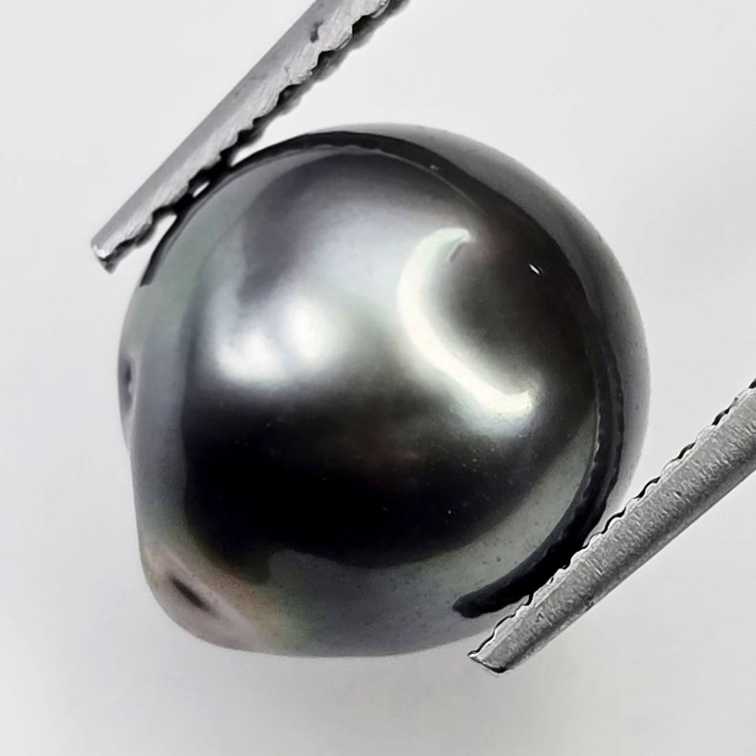 5.37 ct "Rare" Natural Black Tahitian Pearl: Gemstones: Natural Tahitian Pearl /Carat Weights: 5.37 ct /Size or Dimensions: 10 X 10 mm Approx