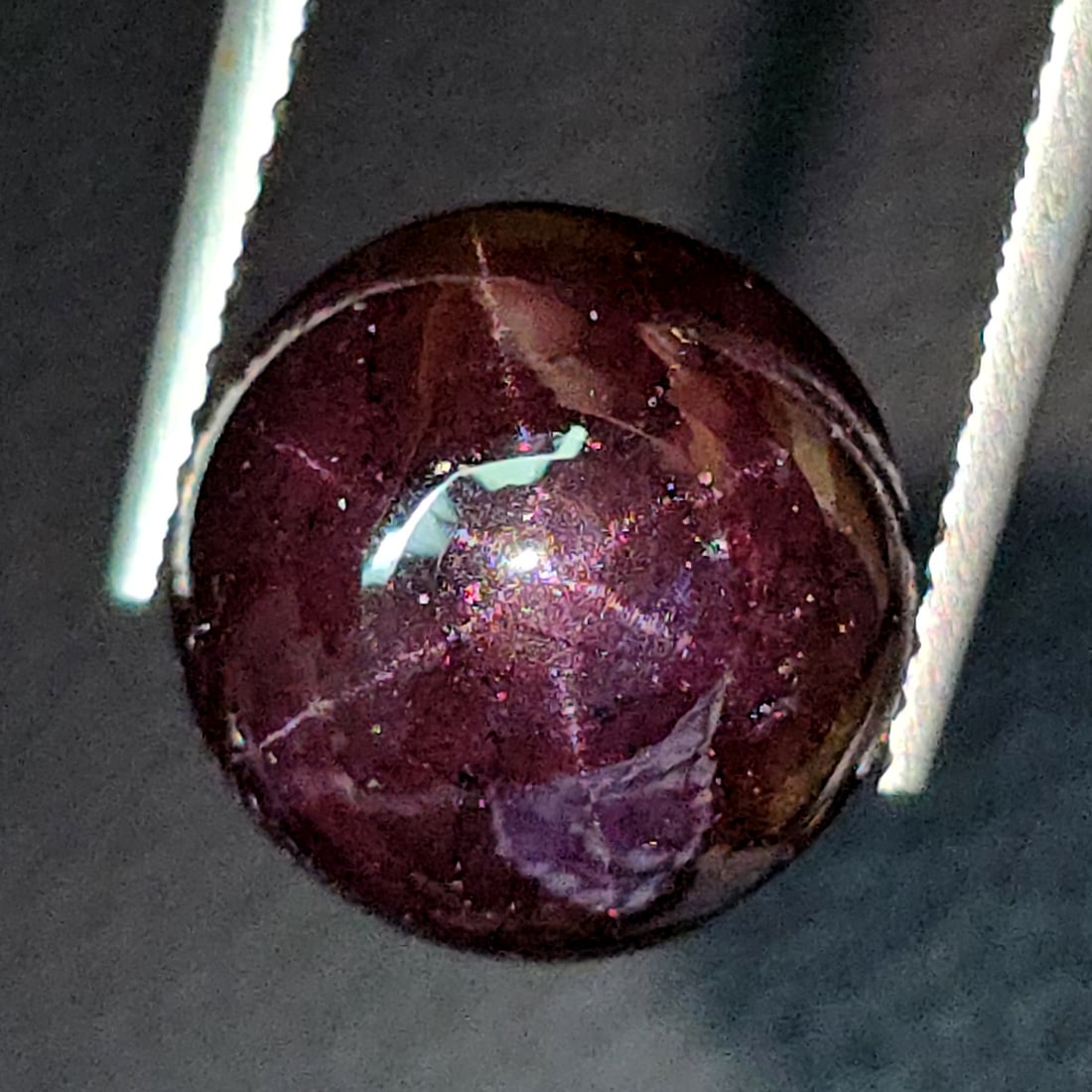 9.07 Ct Unheated Natural Star Garnet: Gemstones: Natural Star Garnet /Carat Weights: 9.07 ct /Size or Dimensions: 11 X 6.60 X 4 mm /Treatment: None