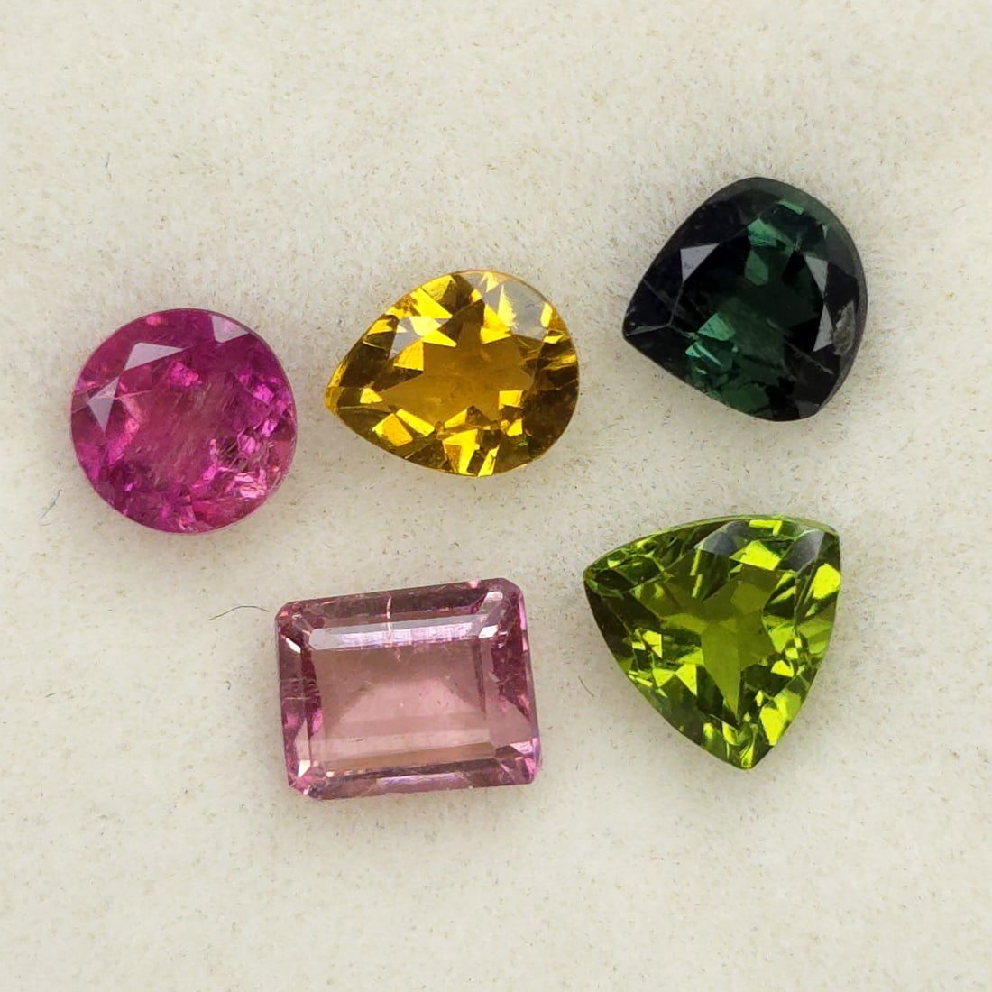 2.25 ct Natural Tourmaline (1 of 2)