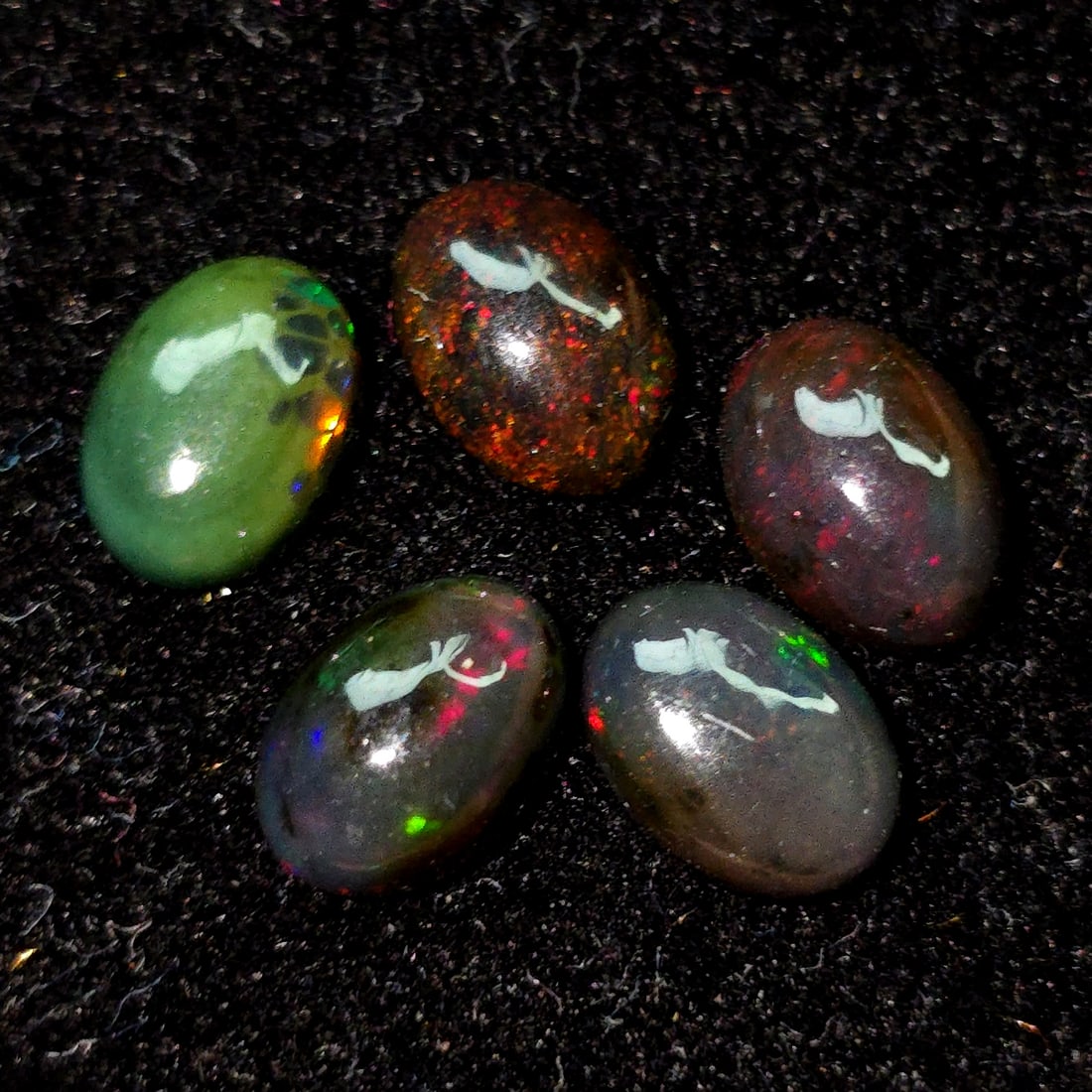 2.49 Ct "Play Of Colors" Natural Black Opal Set: Gemstones: Natural Black Fire Opal /Carat Weights: 2.49 ct /Size or Dimensions: 7 X 5 mm Approx /Treatment: Heated