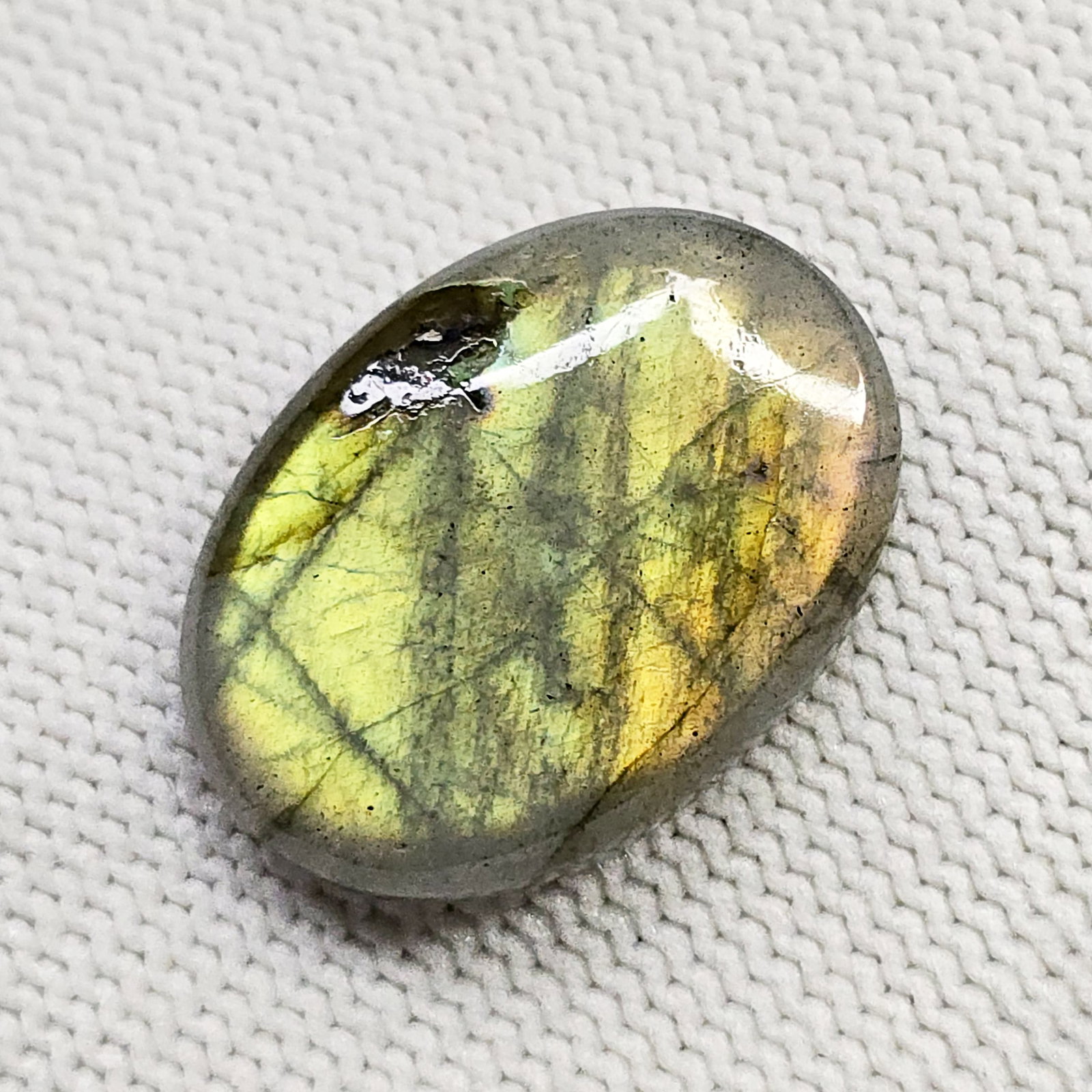 19.98 Ct Natural Green Flash Labradorite (1 of 4)