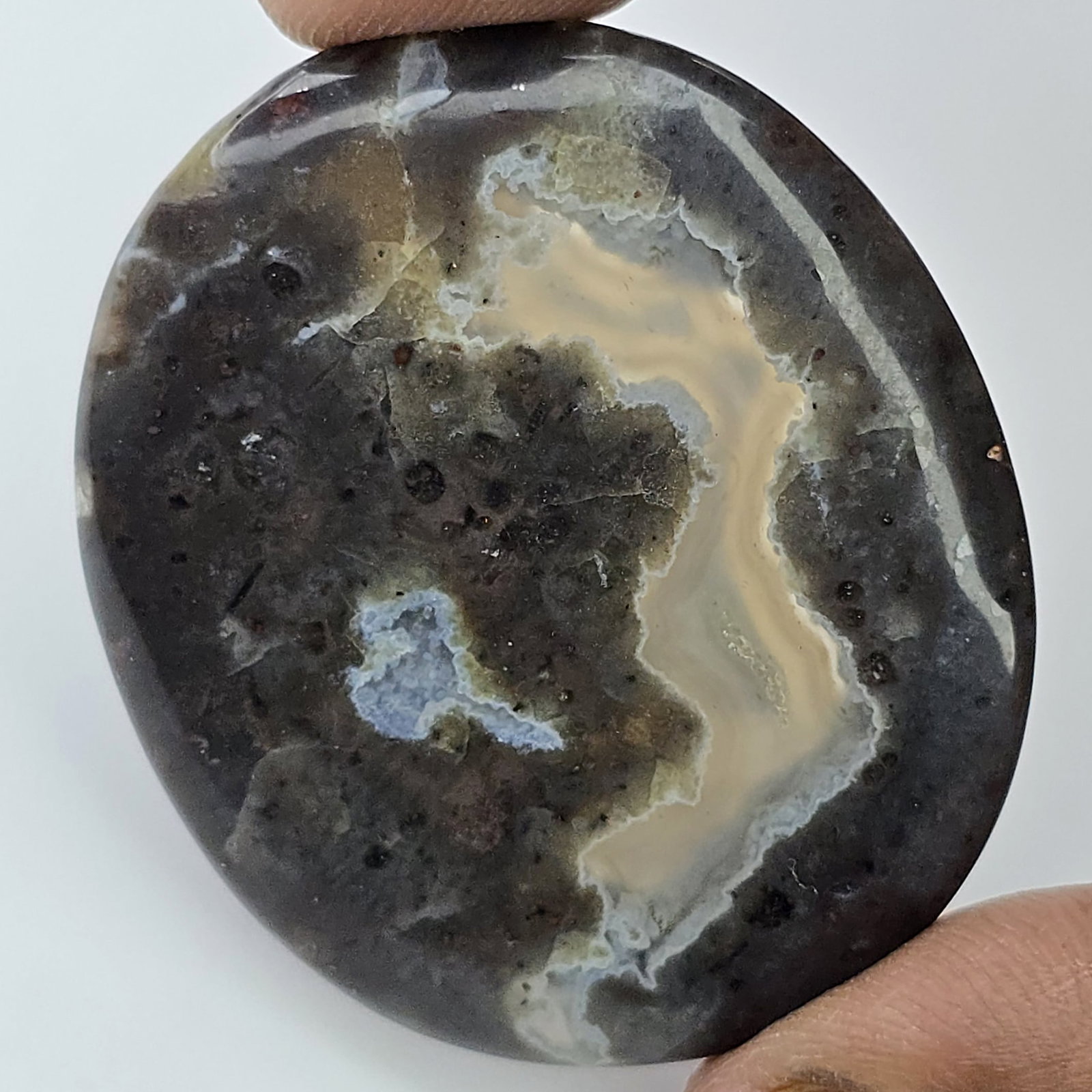 51.65 Ct Natural Turkish Stick Agate: Gemstones: Natural Agate /Carat Weights: 51.65 ct /Size or Dimensions: 39 X 33 X 4 MM Approx