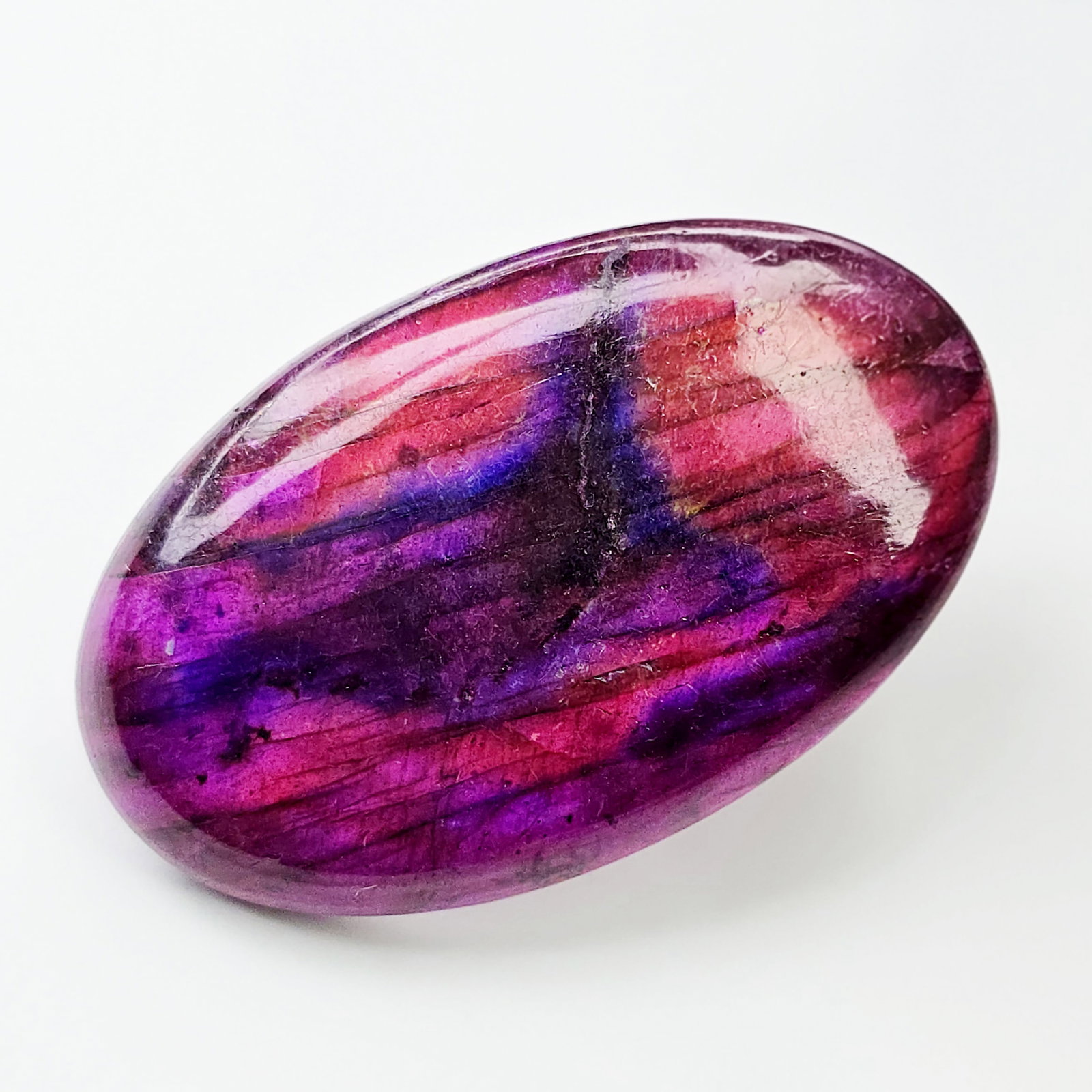 57.55 Ct "Stunning" Purple Fire Labradorite: Gemstones: Natural Labradorite /Carat Weights: 57.55 ct /Size or Dimensions: 39 X 24 X 7 mm /Treatment: Color Dyed