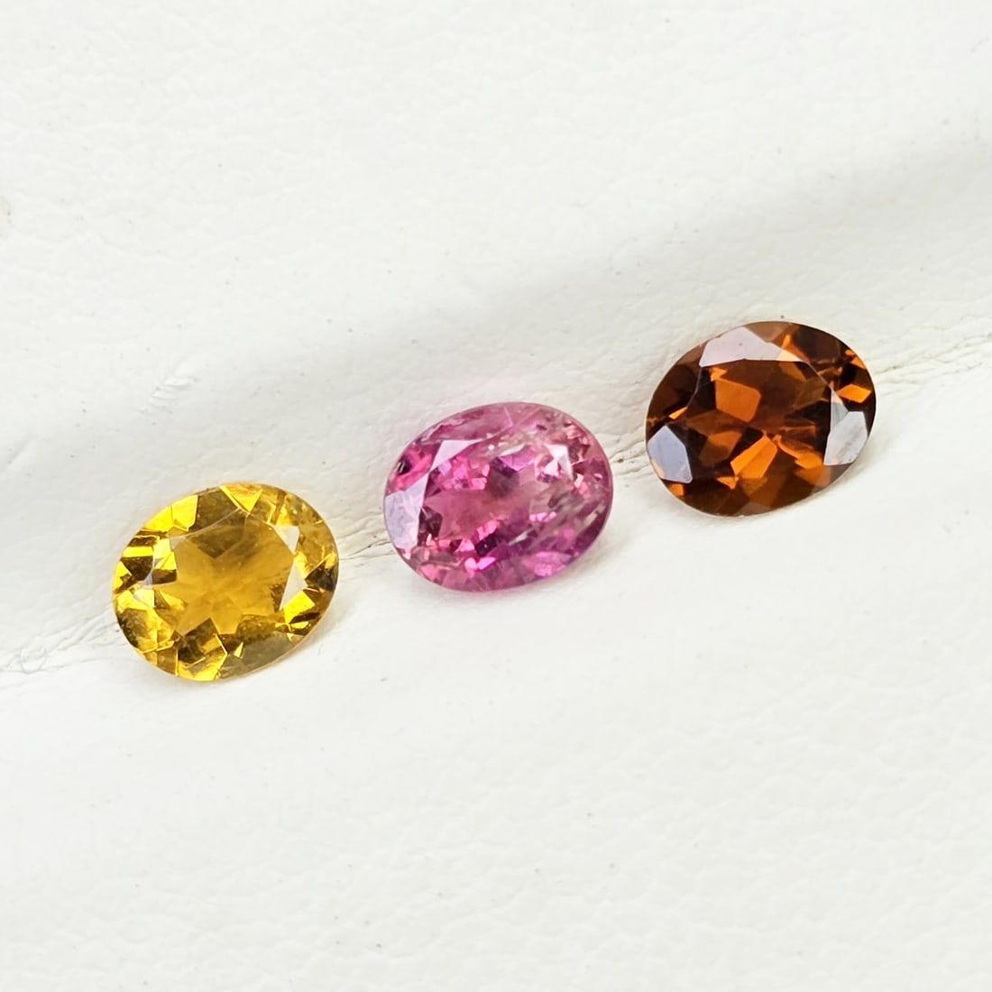 1.20 ct Natural Tourmaline Set: Gemstones: Natural Tourmaline /Carat Weights: 1.20 ct /Size or Dimensions: 5 X 4 MM Approx