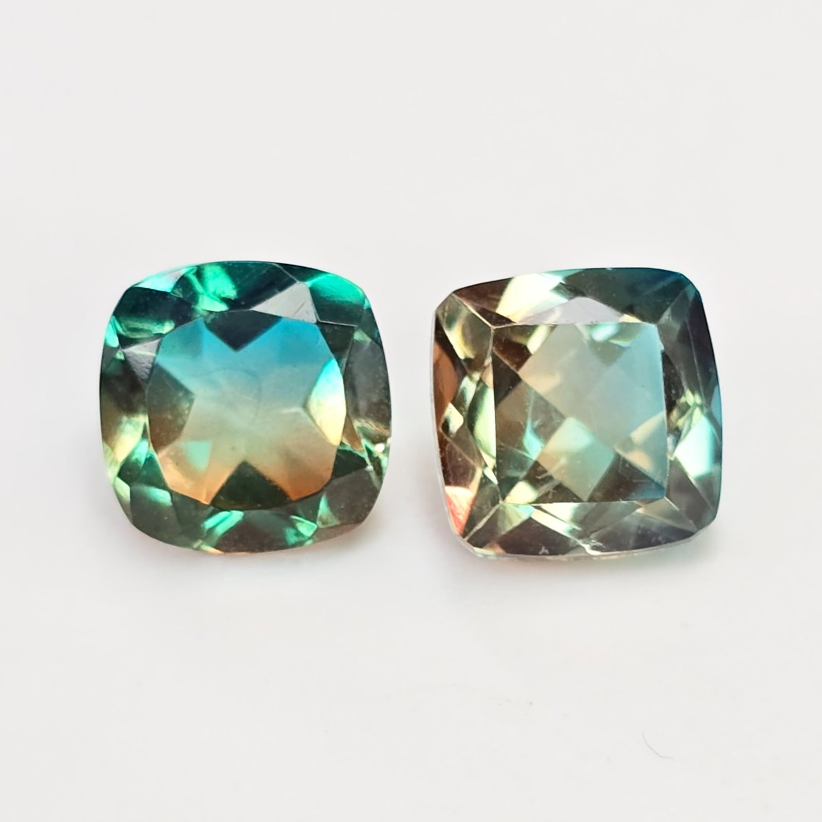 3.30 Ct "Beautiful"Aqua Terra Costa Doublet Quartz Pair: Gemstones: Natural Quartz /Carat Weights: 3.30 ct /Size or Dimensions: 7 X 7 mm Approx /Treatment: Doublet QuartzThis beautiful gemstone is crafted from two layers of natural quartz, forming a stunnin