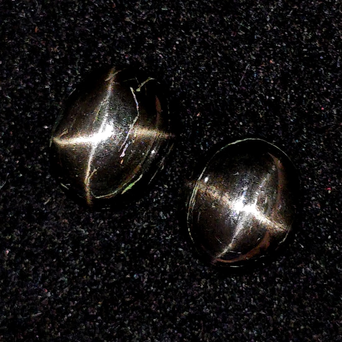 8.26 Ct Natural Star Diopside Oval Pair: Gemstones: Natural Sar Diopside /Carat Weights: 8.26 ct /Size or Dimensions: 11 X 9 X 5 mm Approx