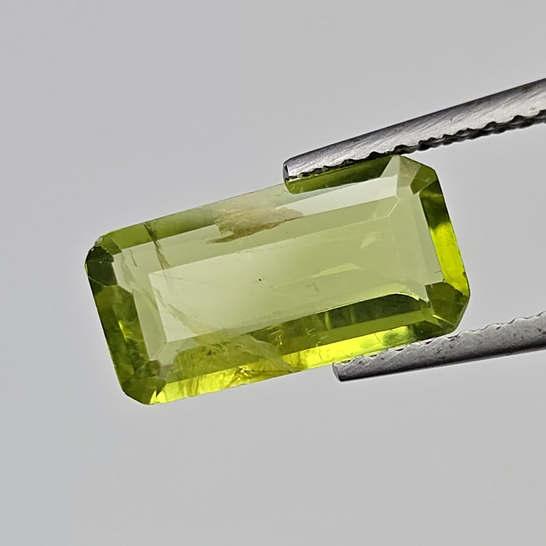 1.94 ct Natural Peridot: Gemstones: Natural Peridot /Carat Weights: 1.94 ct /Size or Dimensions:11.40 X 6 X 3 mm Approx /Treatment: No