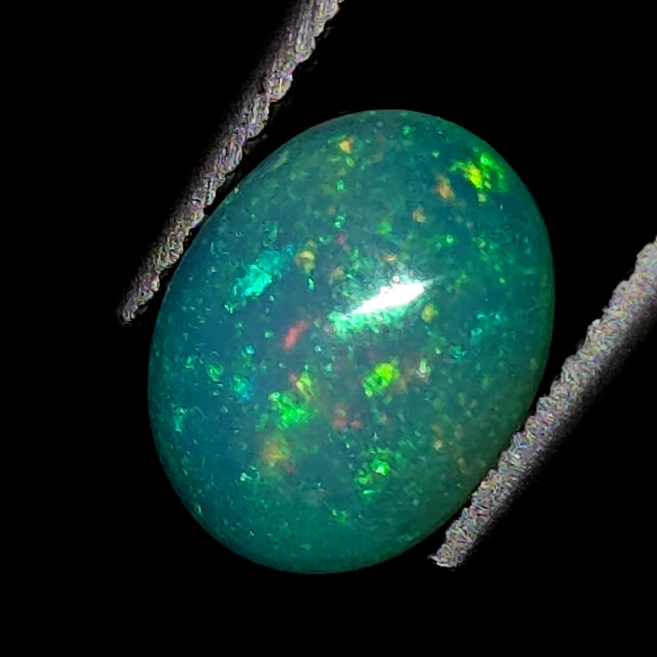 1.13 Ct Natural Ethiopian Green Fire Opal - 4