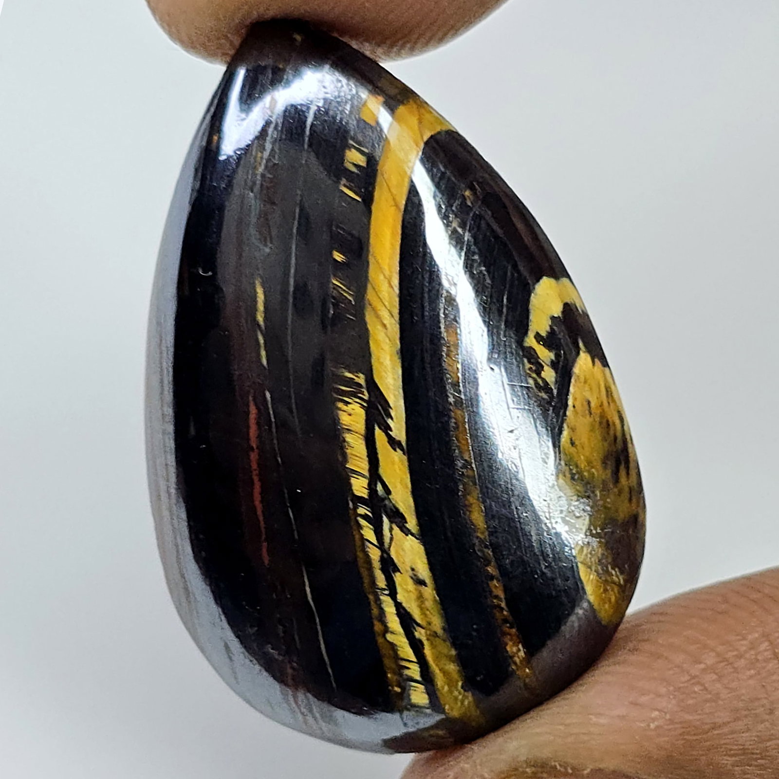 33.65 Ct Natural Iron Tiger's Eye (1 of 3)