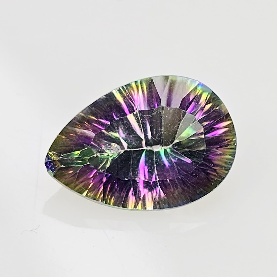 4.22 ct "Top Qulaity" Natural Rainbow Mystic Quartz Concave: Gemstones: Natural Mystic Quartz /Carat Weights: 4.22 ct /Size or Dimensions: 13 X 9 X 5.50 mm /Treatment: Coated