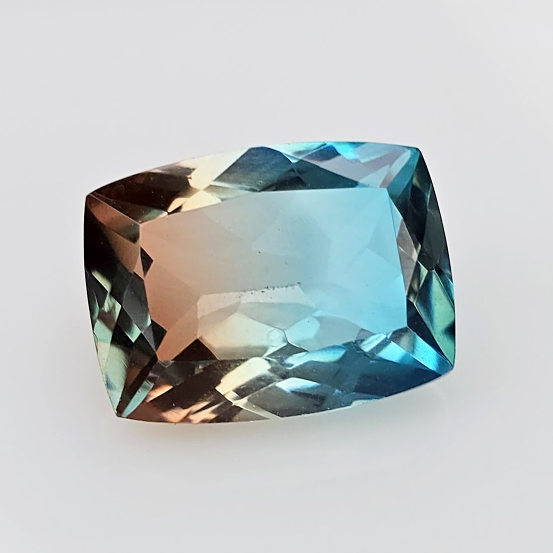 10.49 Ct "Beautiful"Aqua Terra Costa Doublet Quartz (1 of 3)