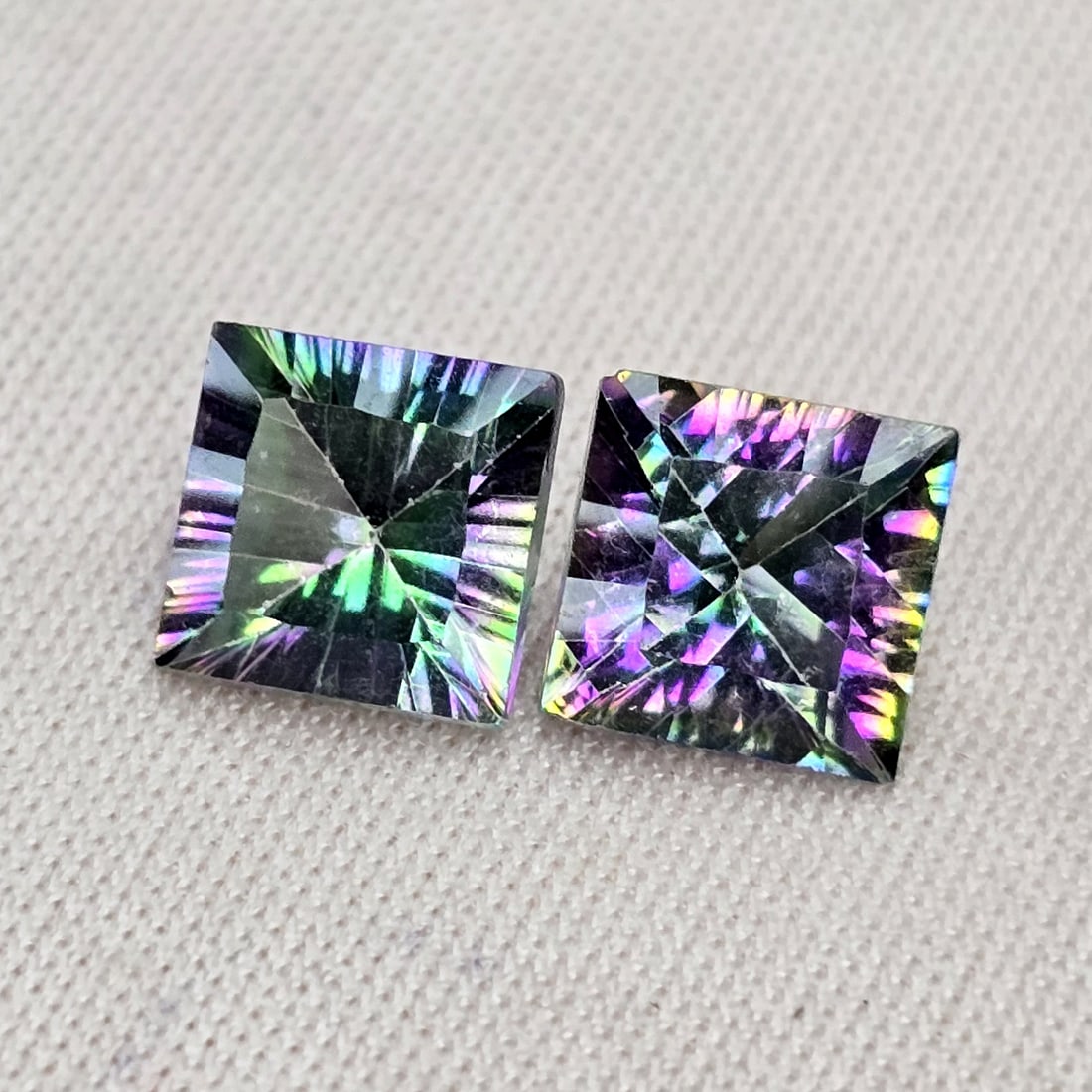 4.20 ct "Amazing Qulaity" Natural Rainbow Mystic Quartz Pair (1 of 4)
