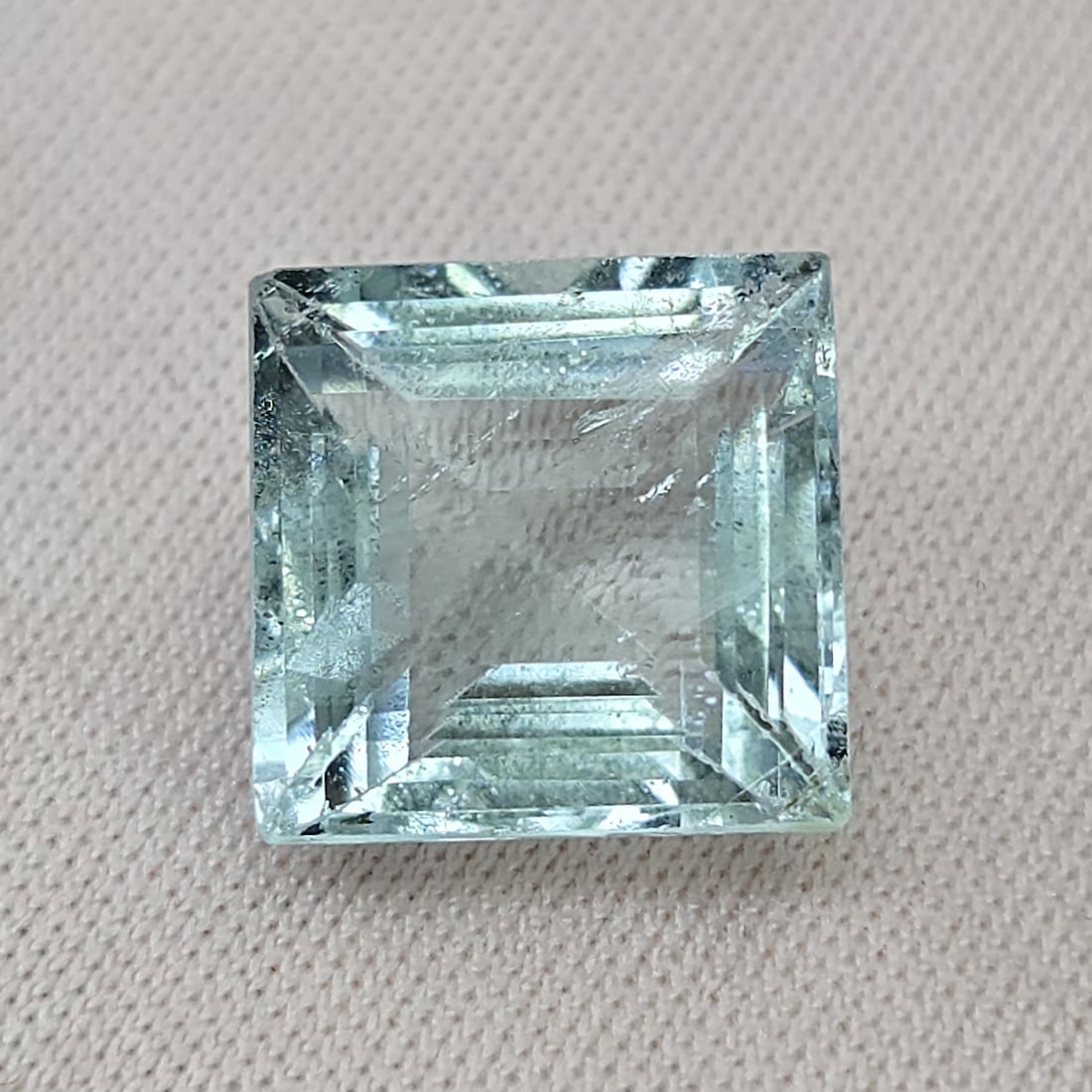7.05 ct Natural Aquamarine (1 of 4)