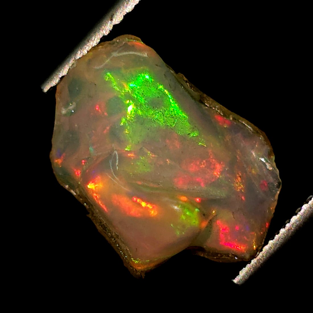 3.37 Ct Natural Ethiopian Fire Opal Rough: Gemstones: Natural Fire Opal /Carat Weights: 3.37 ct /Treatment: No