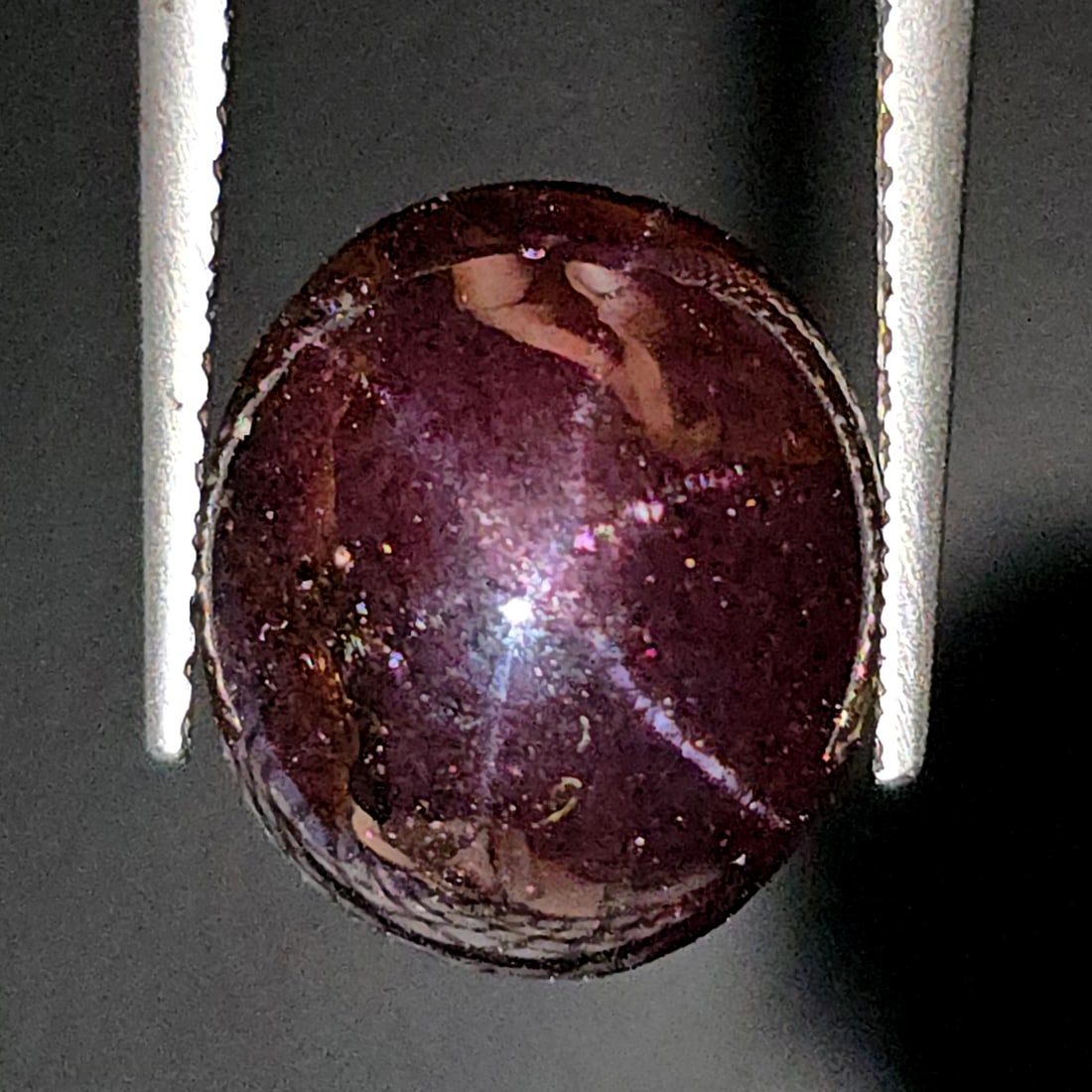 8.24 Ct Natural Star Garnet: Gemstones: Natural Star Garnet /Carat Weights: 8.24 ct /Size or Dimensions: 12 X 10 X 6 mm /Treatment: None