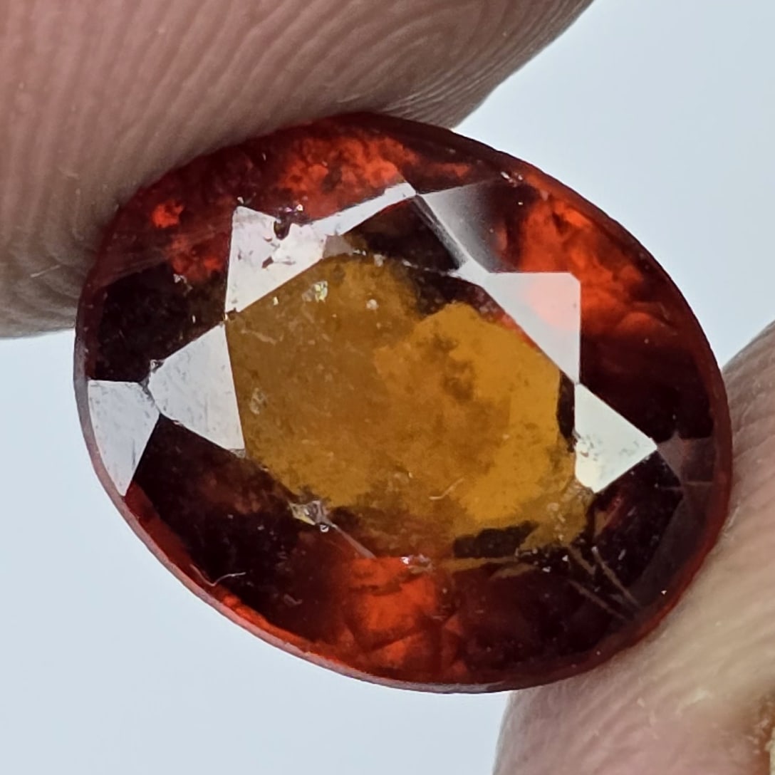 4.31 Ct Natural Hessonite Garnet: Gemstones: Natural Hessonite Garnet /Carat Weights: 4.31 ct /Size or Dimensions: 11 X 9 X 5 mm Approx /Treatment: None