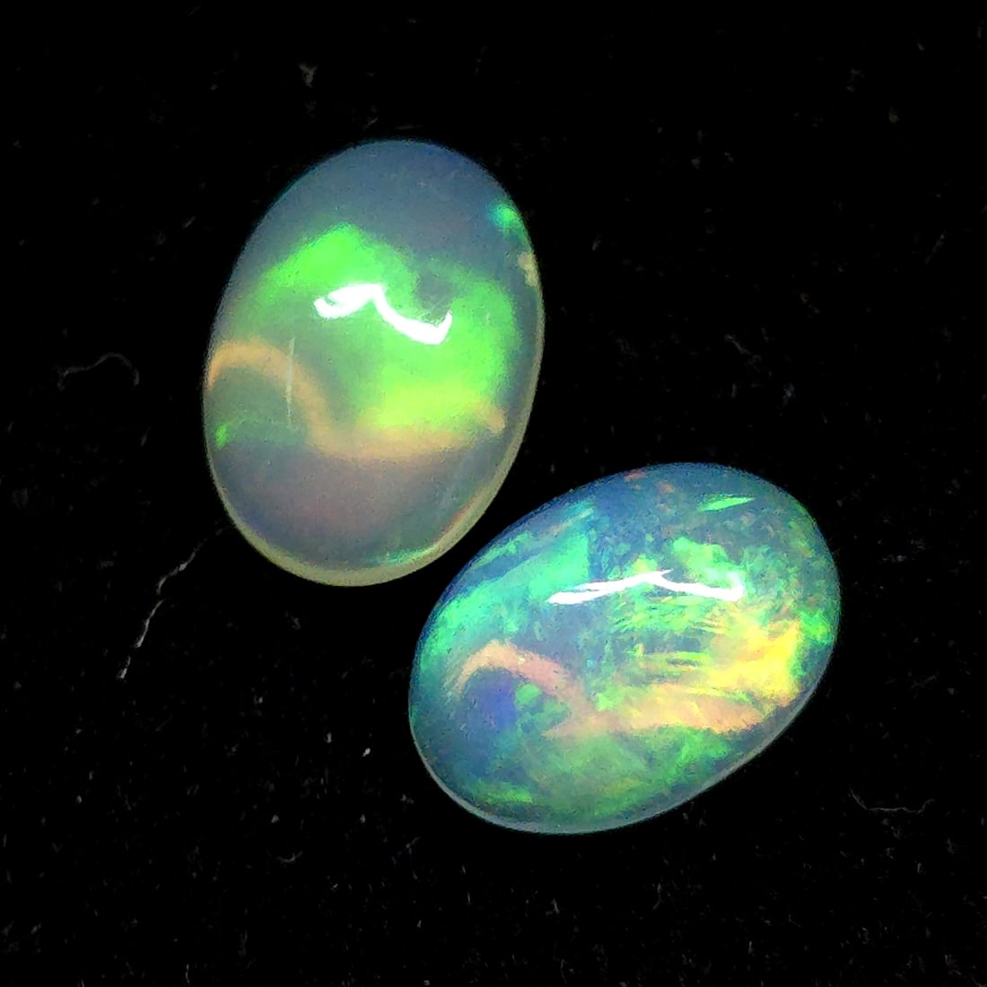 1.06 Ct Natural Ethiopian Fire Opal: Gemstones: Natural Fire Opal /Carat Weights: 1.06 ct /Size or Dimensions: 7 X 6 mm /Treatment: Color Dyed