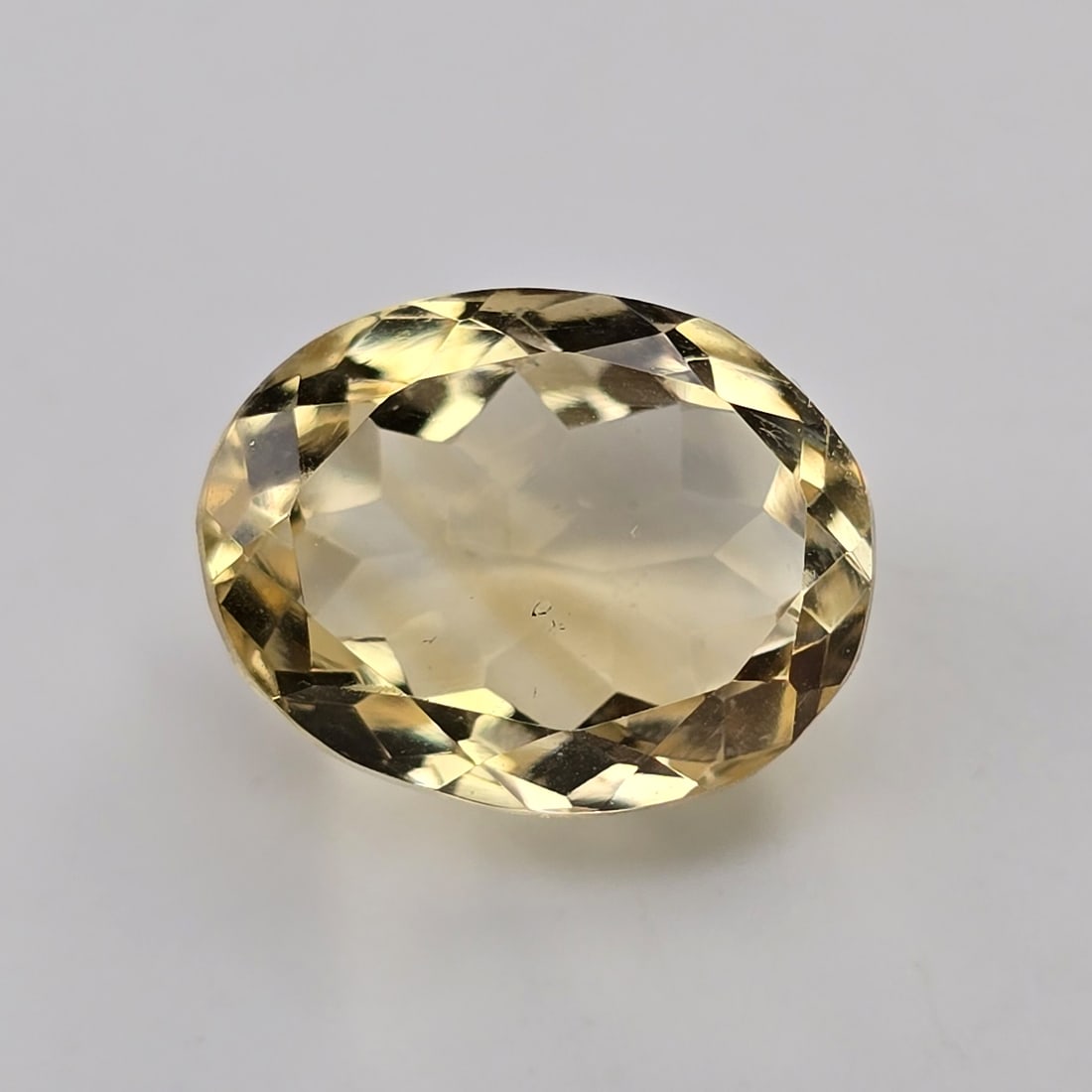 5.03 Ct Natural Citrine: Gemstones: Natural Citrine /Carat Weights: 5.03 Ct /Size or Dimensions: 12 X 9 X 6.80 mm Approx